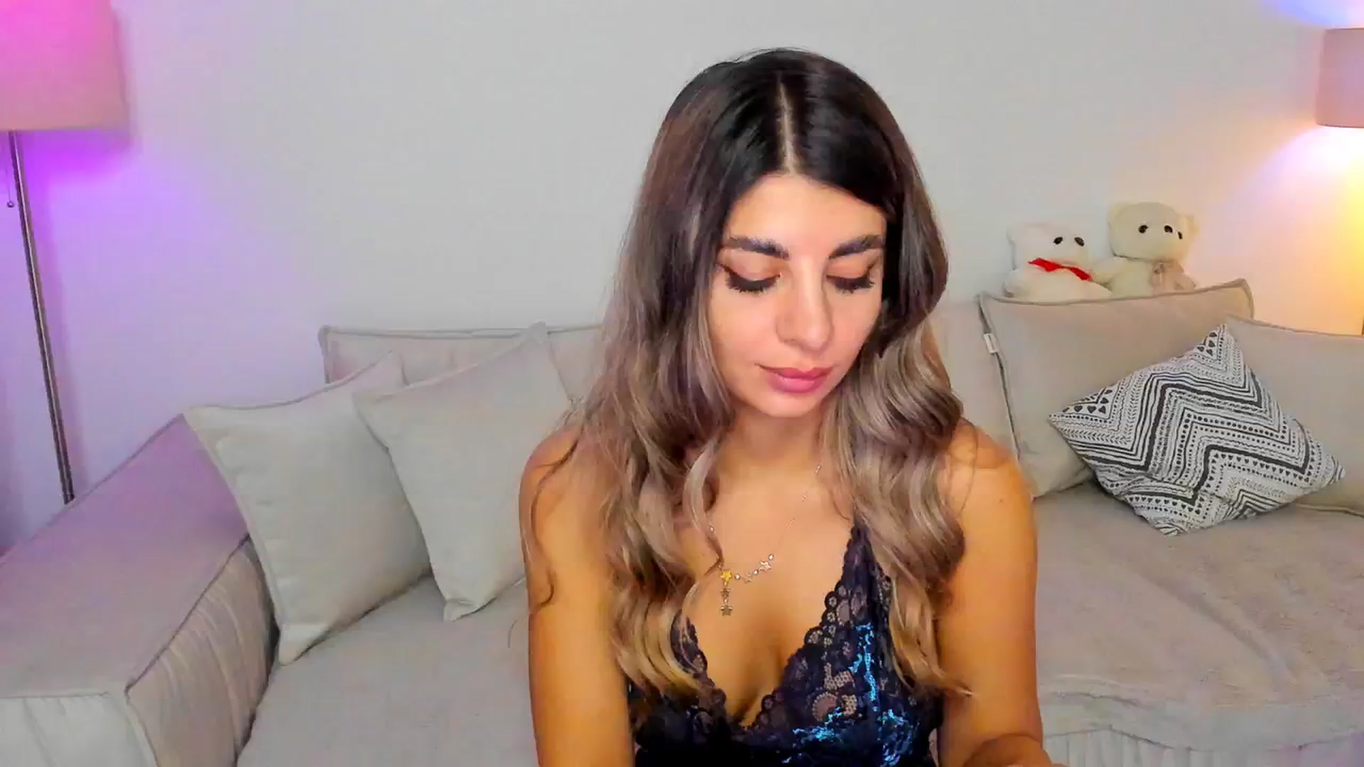 Gallery image thumbnail from KarlaStarx's myfreecams stream on, 08/16/2024, 02:07 image 10 of 20