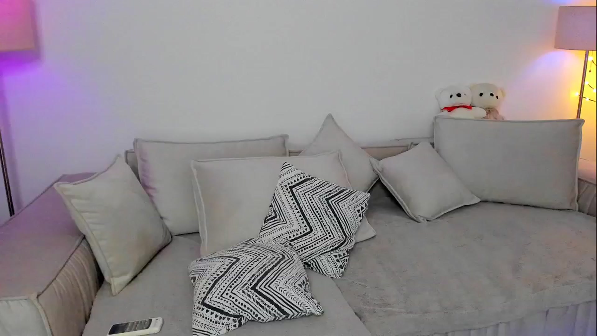 Gallery image thumbnail from KarlaStarx's myfreecams stream on, 08/18/2024, 06:07 image 4 of 20