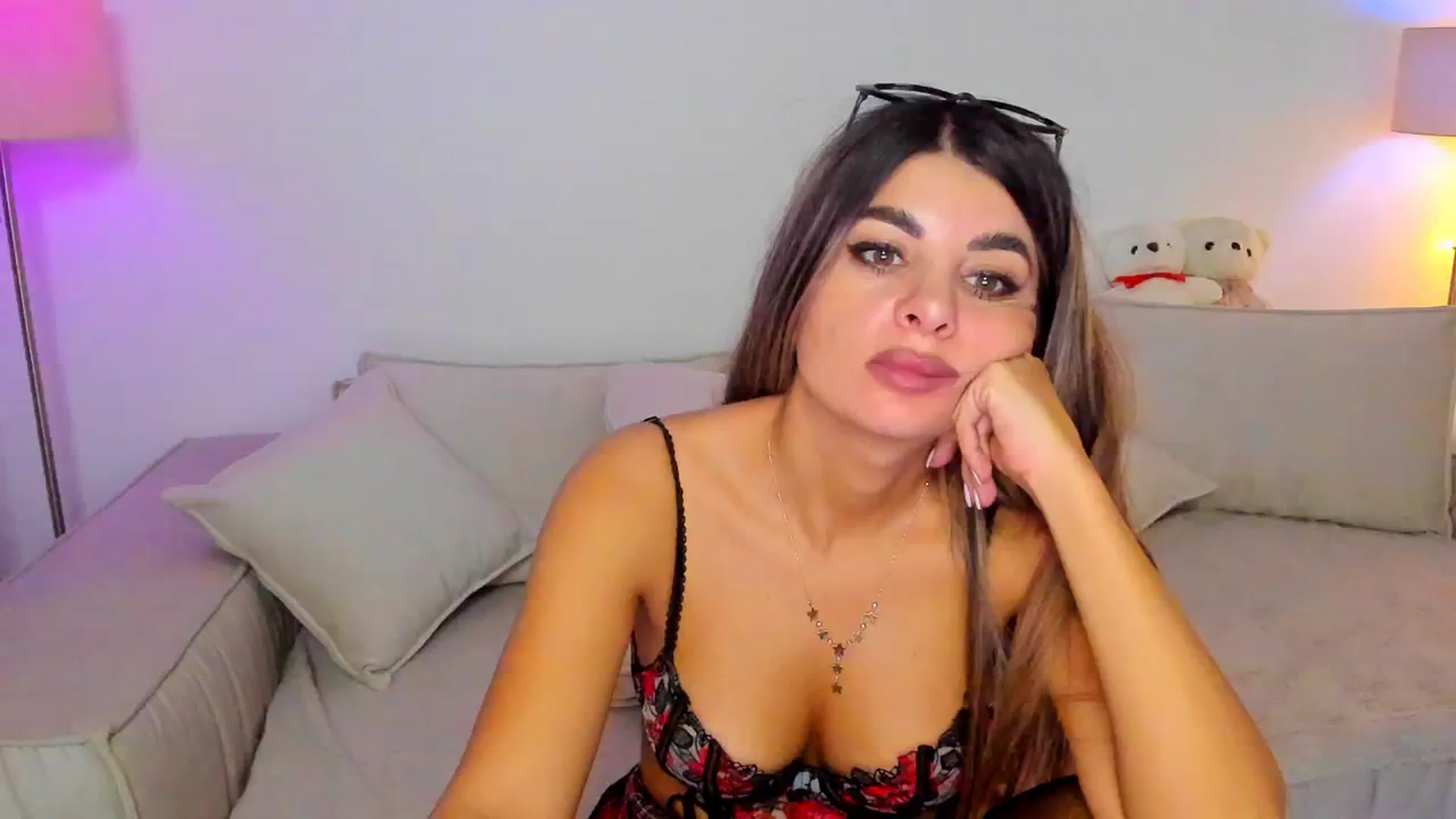 Gallery image thumbnail from KarlaStarx's myfreecams stream on, 08/19/2024, 03:23 image 15 of 20