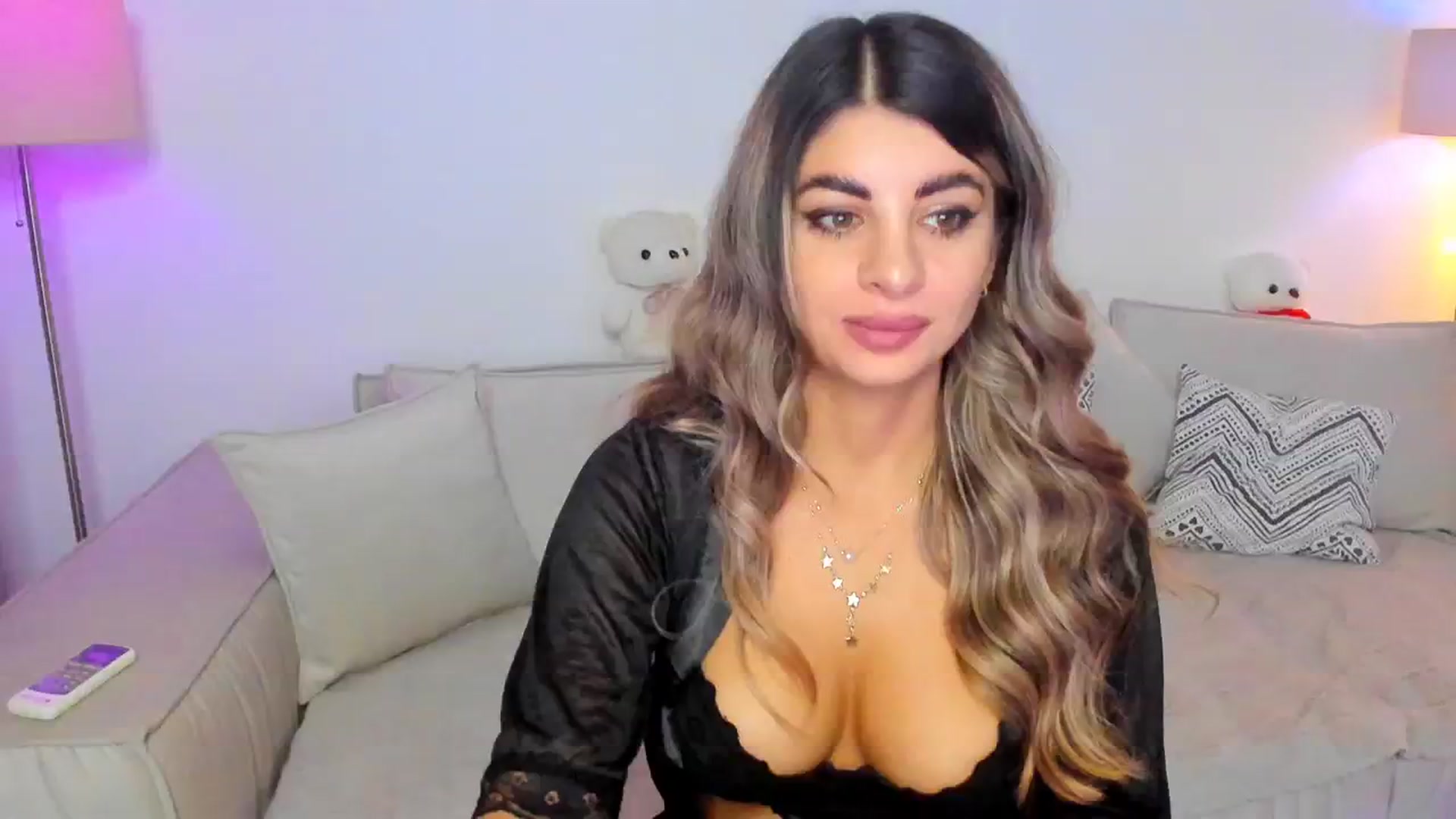 Gallery image thumbnail from KarlaStarx's myfreecams stream on, 08/29/2024, 02:58 image 3 of 20