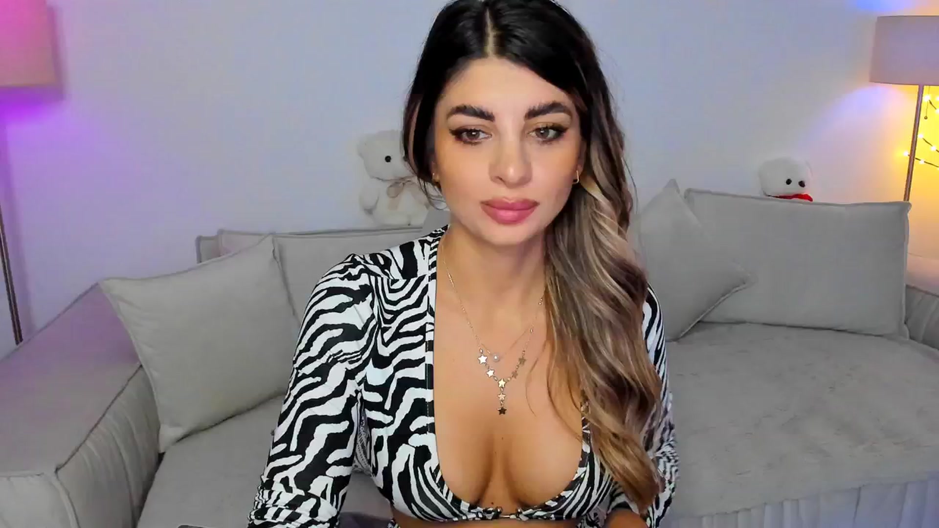 Gallery image thumbnail from KarlaStarx's myfreecams stream on, 08/31/2024, 24:00 image 11 of 20