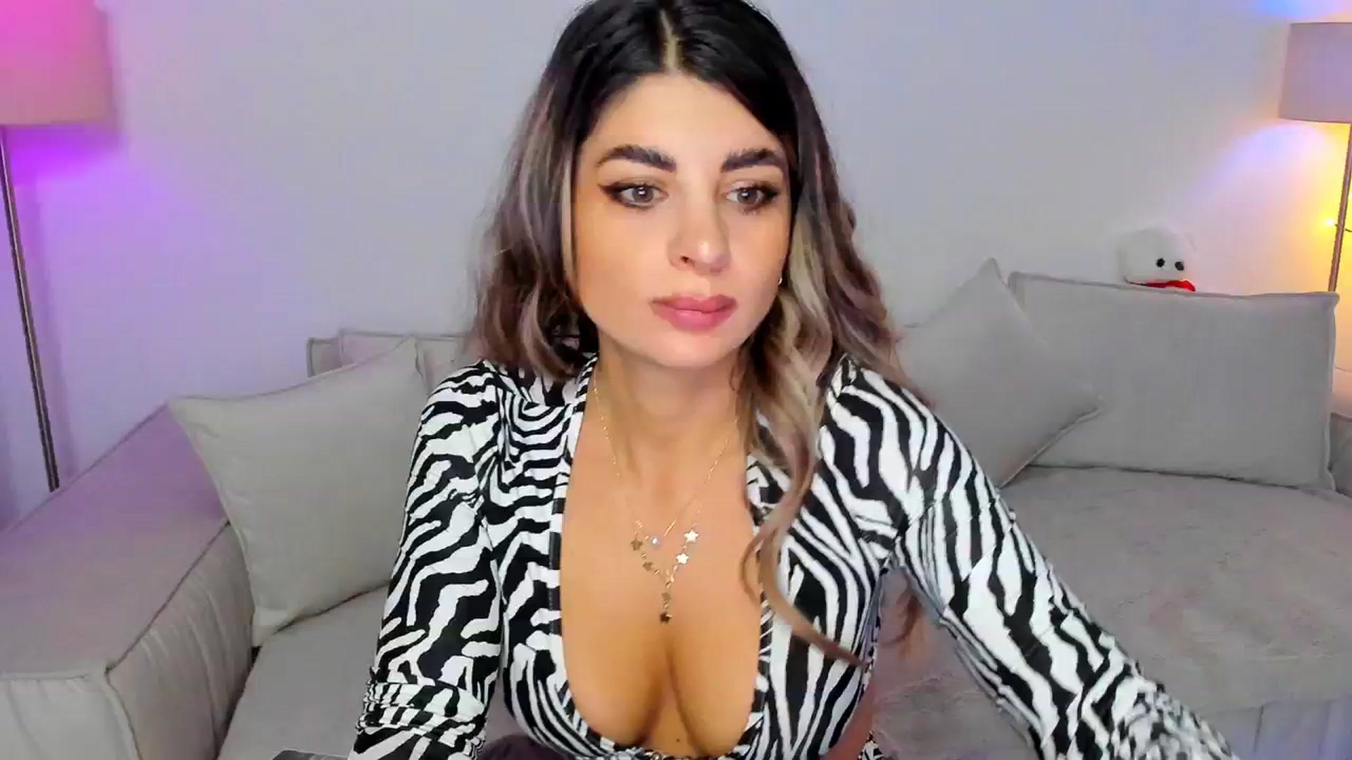 Gallery image thumbnail from KarlaStarx's myfreecams stream on, 08/31/2024, 24:00 image 17 of 20