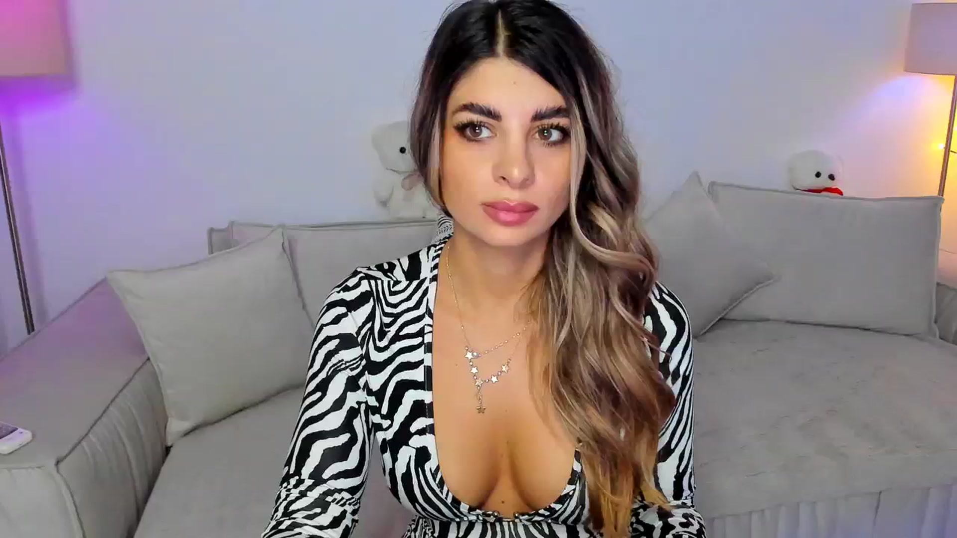 Gallery image thumbnail from KarlaStarx's myfreecams stream on, 08/31/2024, 03:00 image 1 of 20
