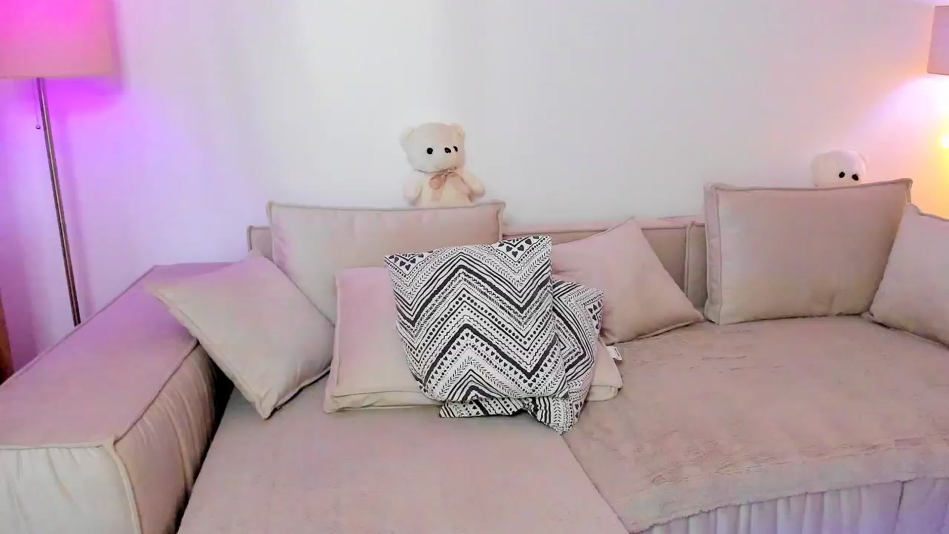 Gallery image thumbnail from KarlaStarx's myfreecams stream on, 09/07/2024, 05:36 image 20 of 20