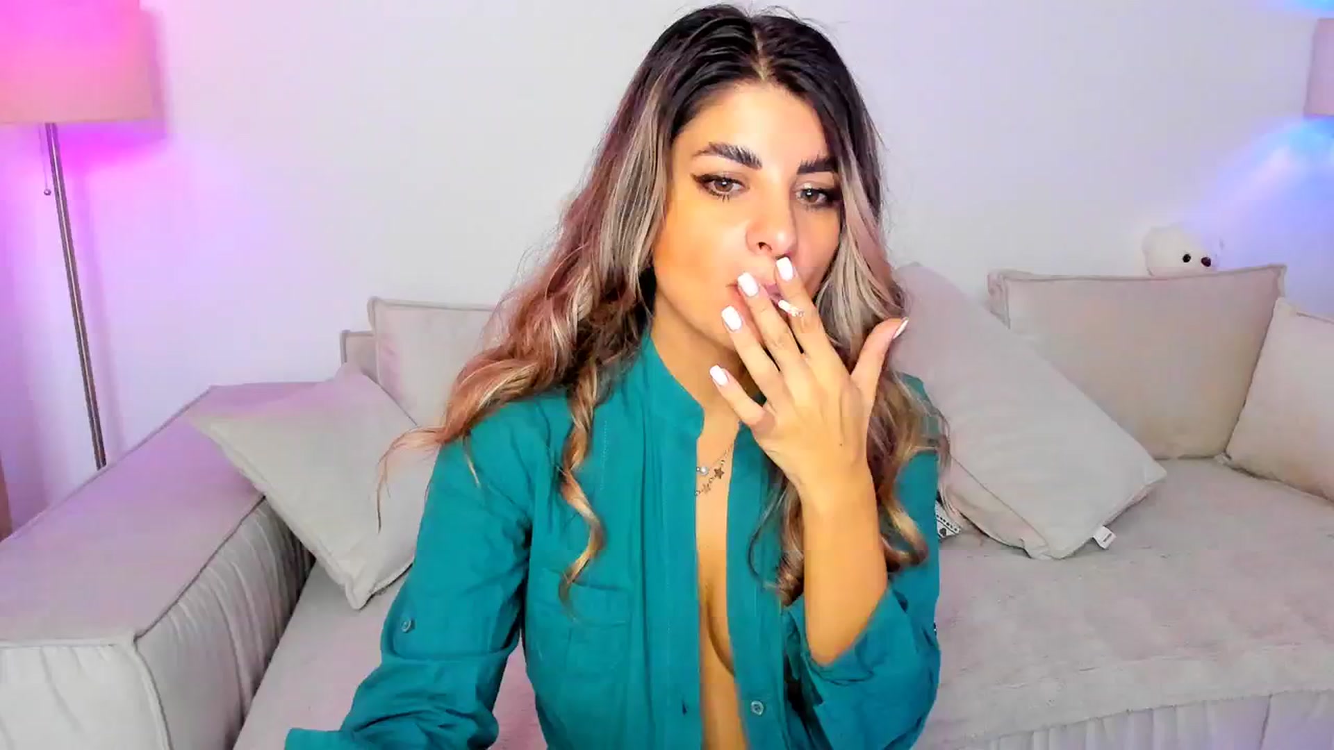 Gallery image thumbnail from KarlaStarx's myfreecams stream on, 09/07/2024, 07:02 image 20 of 20