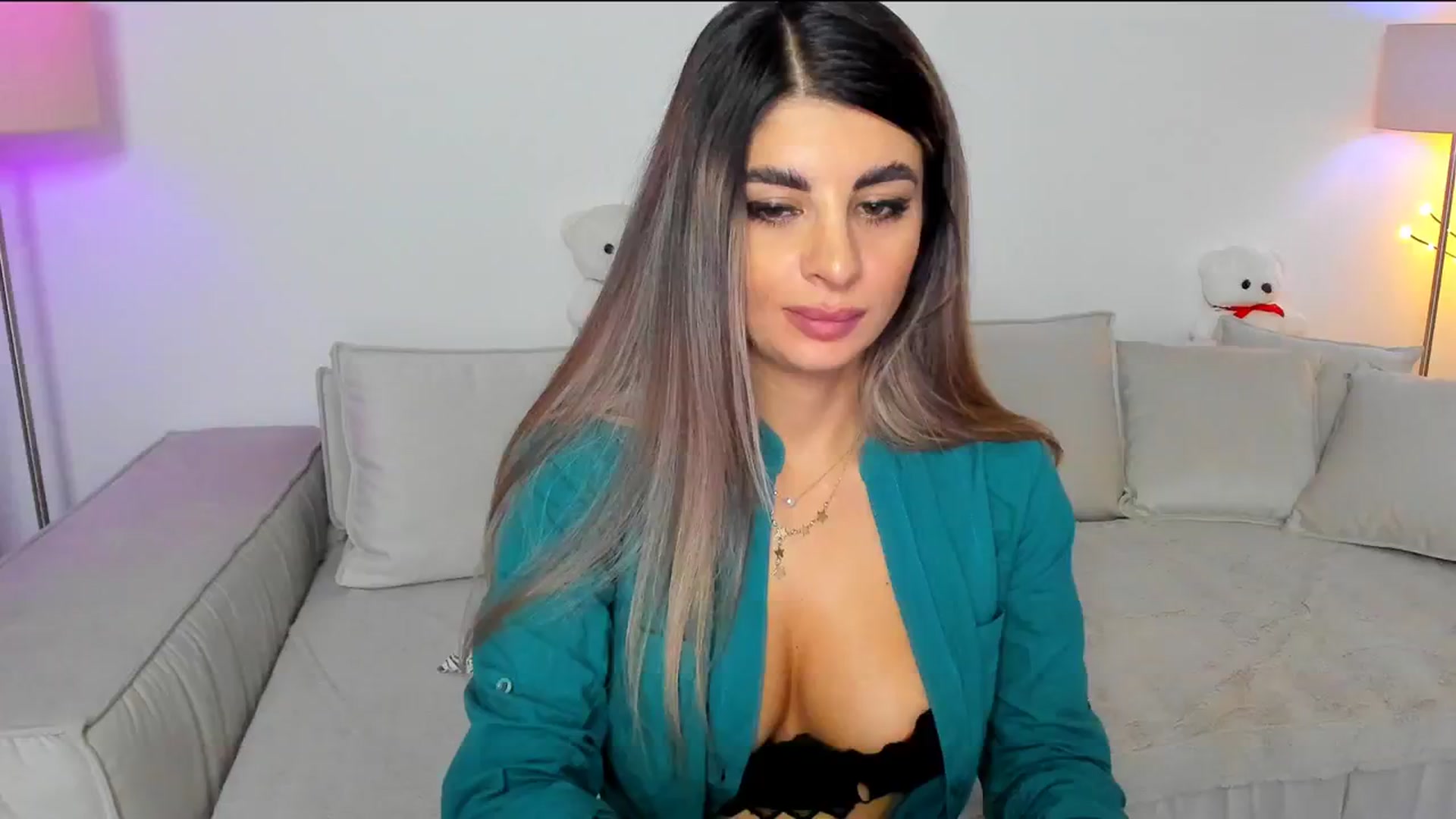 Gallery image thumbnail from KarlaStarx's myfreecams stream on, 09/15/2024, 24:00 image 20 of 20