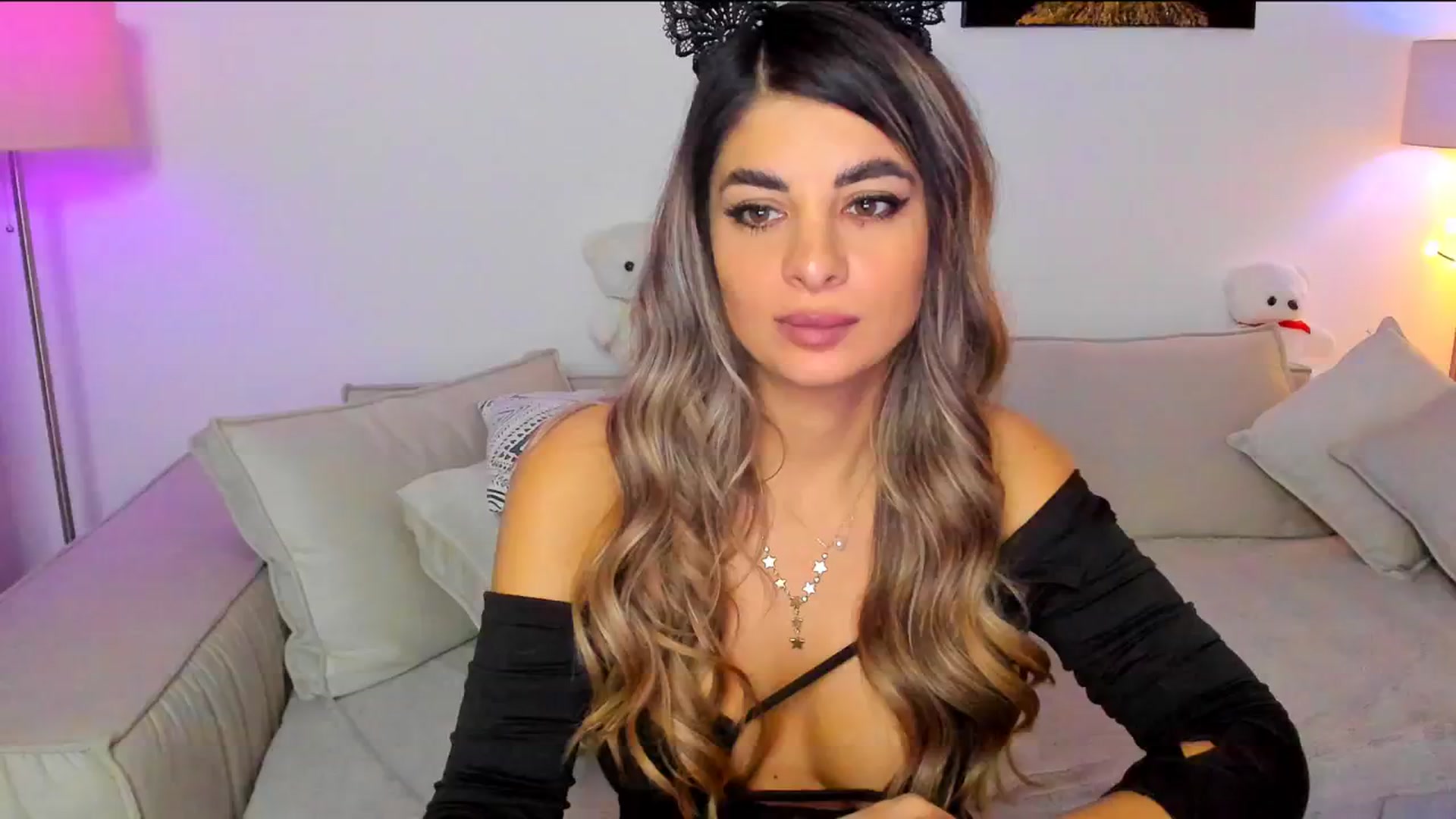Gallery image thumbnail from KarlaStarx's myfreecams stream on, 09/20/2024, 24:03 image 12 of 20