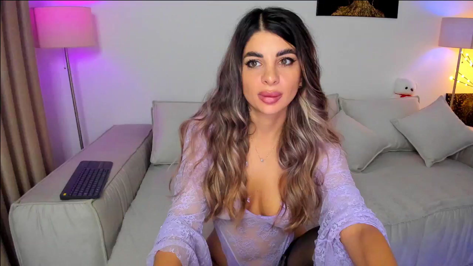 Gallery image thumbnail from KarlaStarx's myfreecams stream on, 10/04/2024, 01:18 image 18 of 20