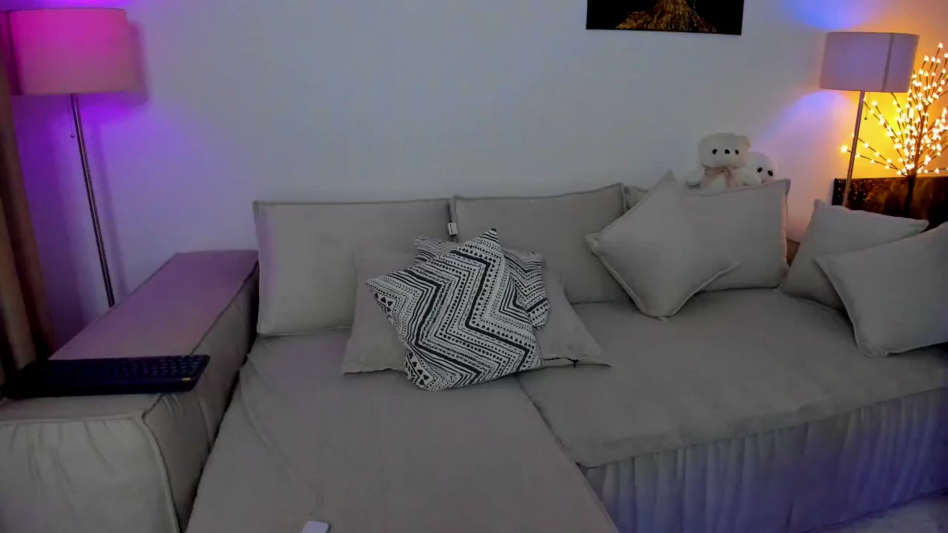 Gallery image thumbnail from KarlaStarx's myfreecams stream on, 10/11/2024, 02:08 image 15 of 20