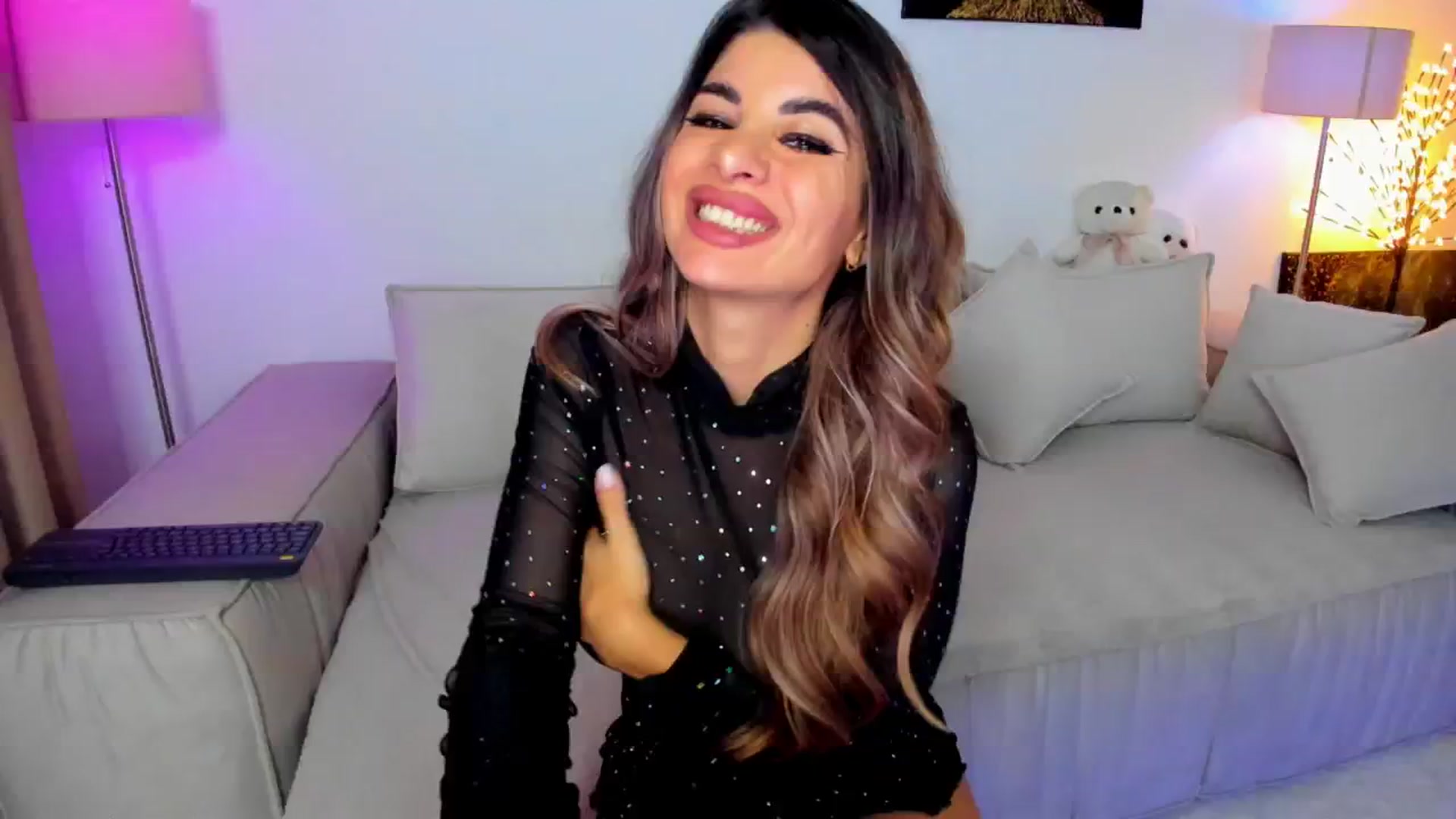 Gallery image thumbnail from KarlaStarx's myfreecams stream on, 10/11/2024, 02:08 image 14 of 20