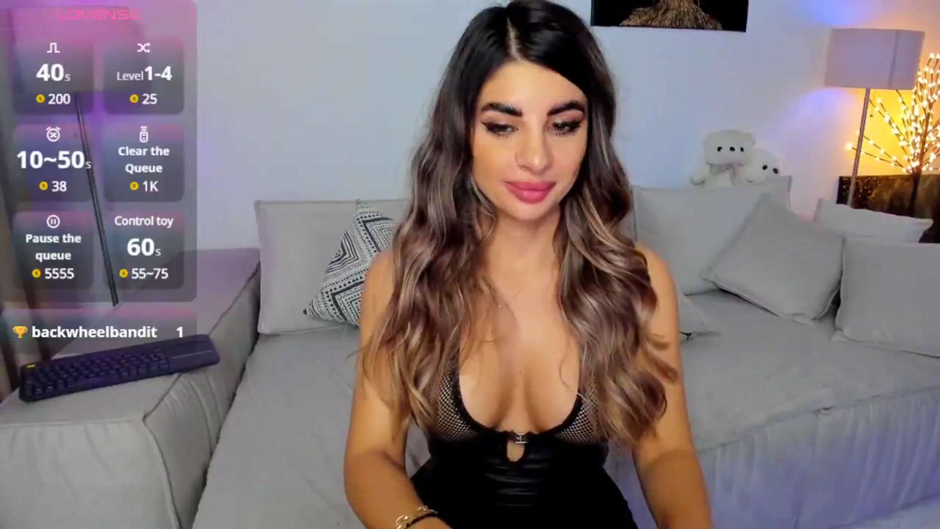 Gallery image thumbnail from KarlaStarx's myfreecams stream on, 10/13/2024, 02:52 image 6 of 20