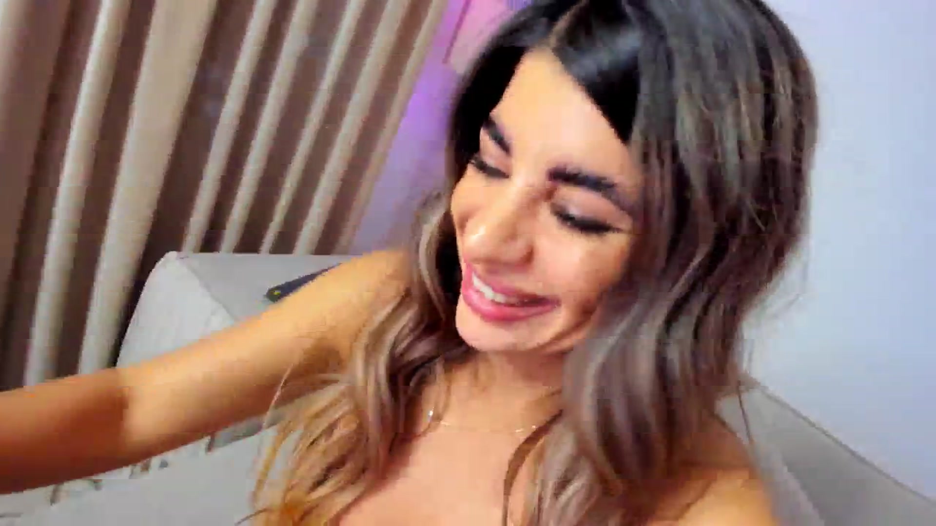 Gallery image thumbnail from KarlaStarx's myfreecams stream on, 10/13/2024, 02:52 image 2 of 20
