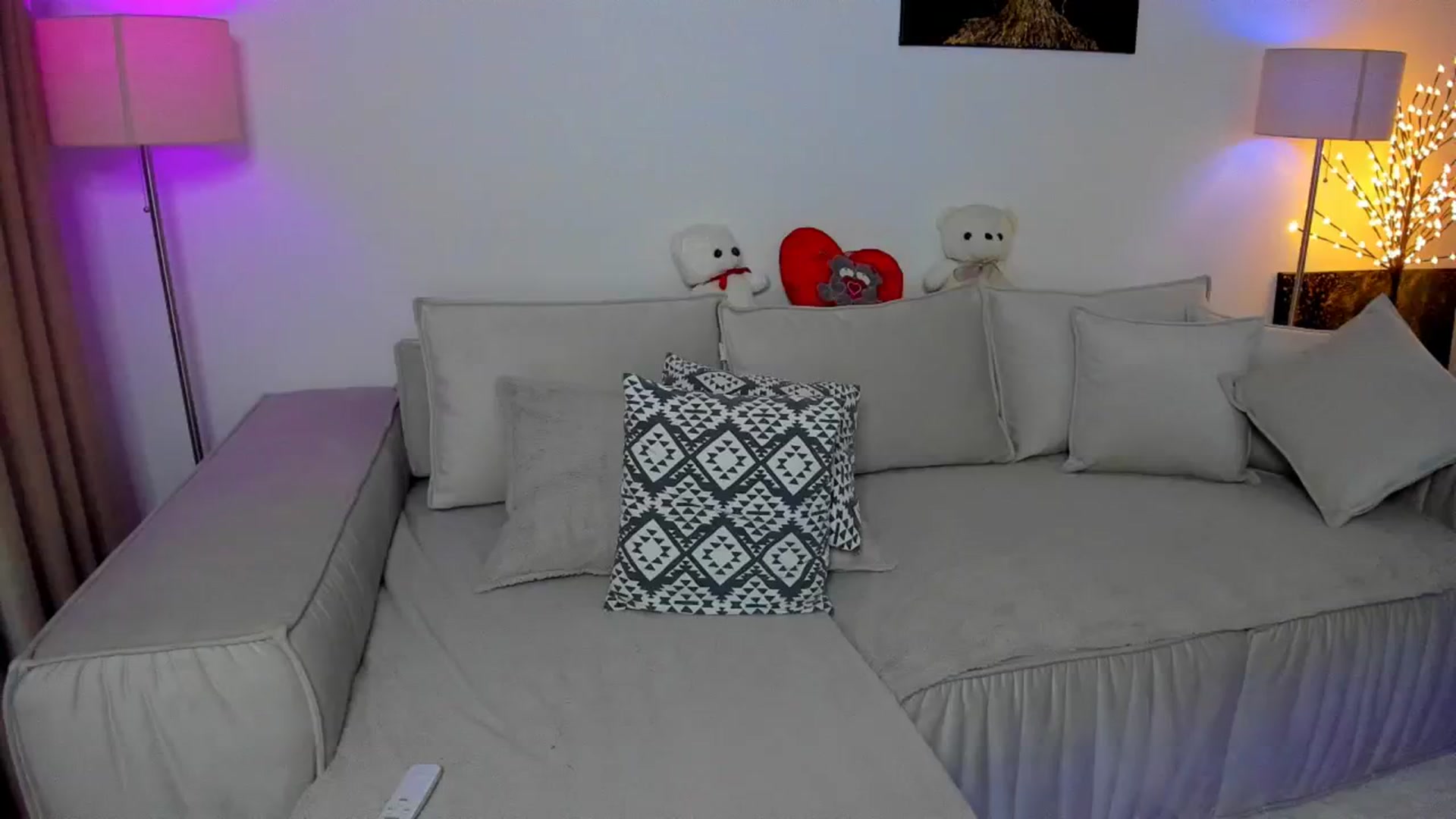 Gallery image thumbnail from KarlaStarx's myfreecams stream on, 10/30/2024, 02:39 image 11 of 20
