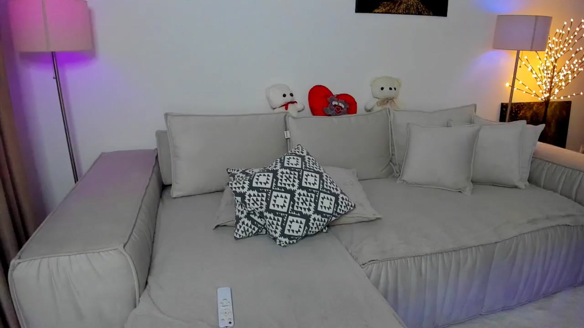 Gallery image thumbnail from KarlaStarx's myfreecams stream on, 11/09/2024, 04:02 image 18 of 20