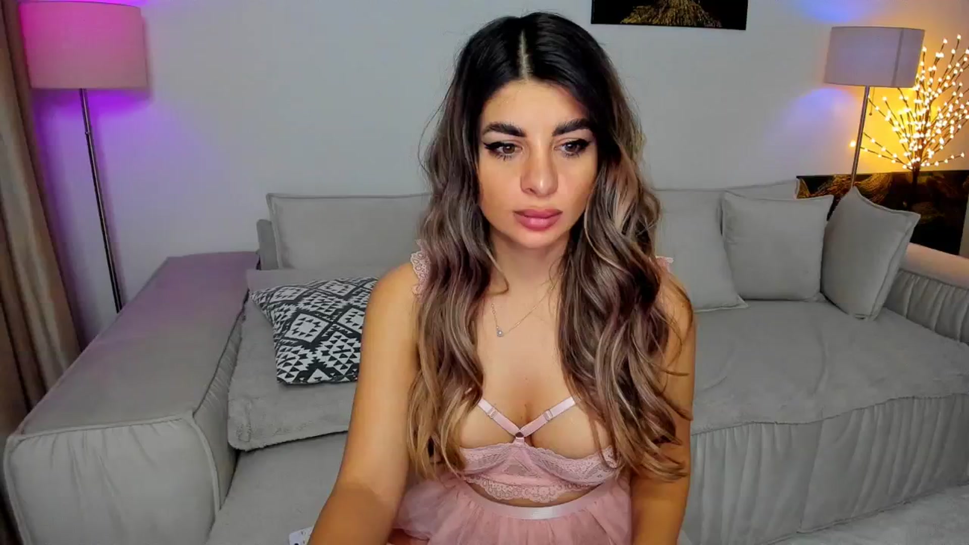 Gallery image thumbnail from KarlaStarx's myfreecams stream on, 11/15/2024, 02:22 image 18 of 20