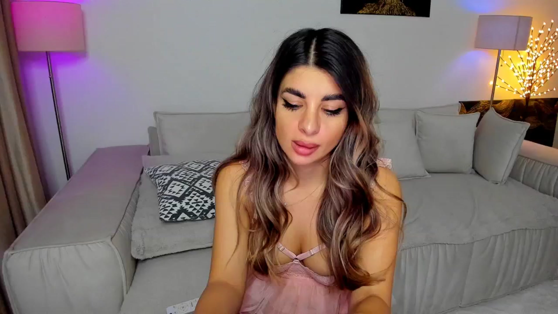 Gallery image thumbnail from KarlaStarx's myfreecams stream on, 11/15/2024, 02:22 image 19 of 20