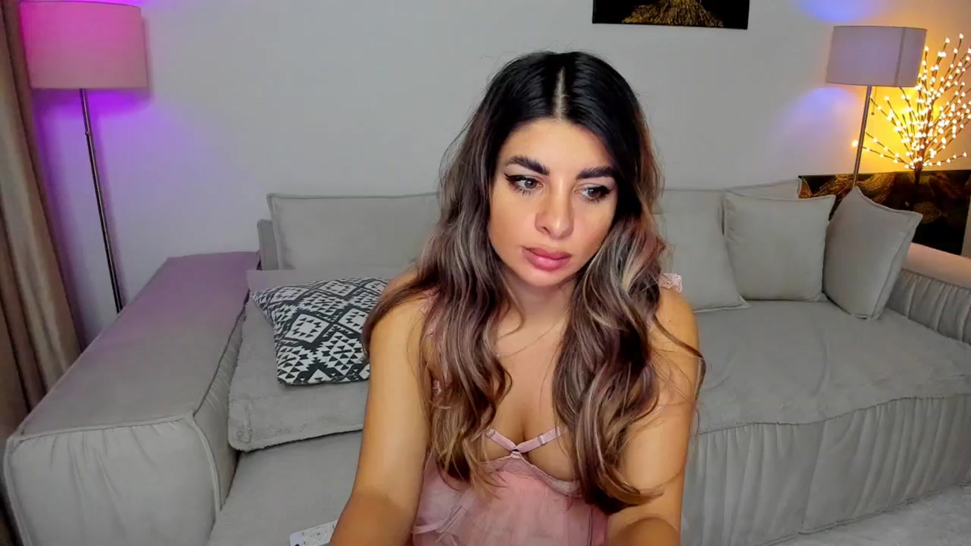 Gallery image thumbnail from KarlaStarx's myfreecams stream on, 11/15/2024, 02:22 image 20 of 20