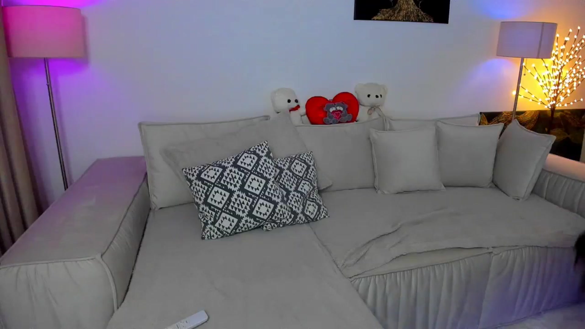 Gallery image thumbnail from KarlaStarx's myfreecams stream on, 11/23/2024, 01:44 image 16 of 20