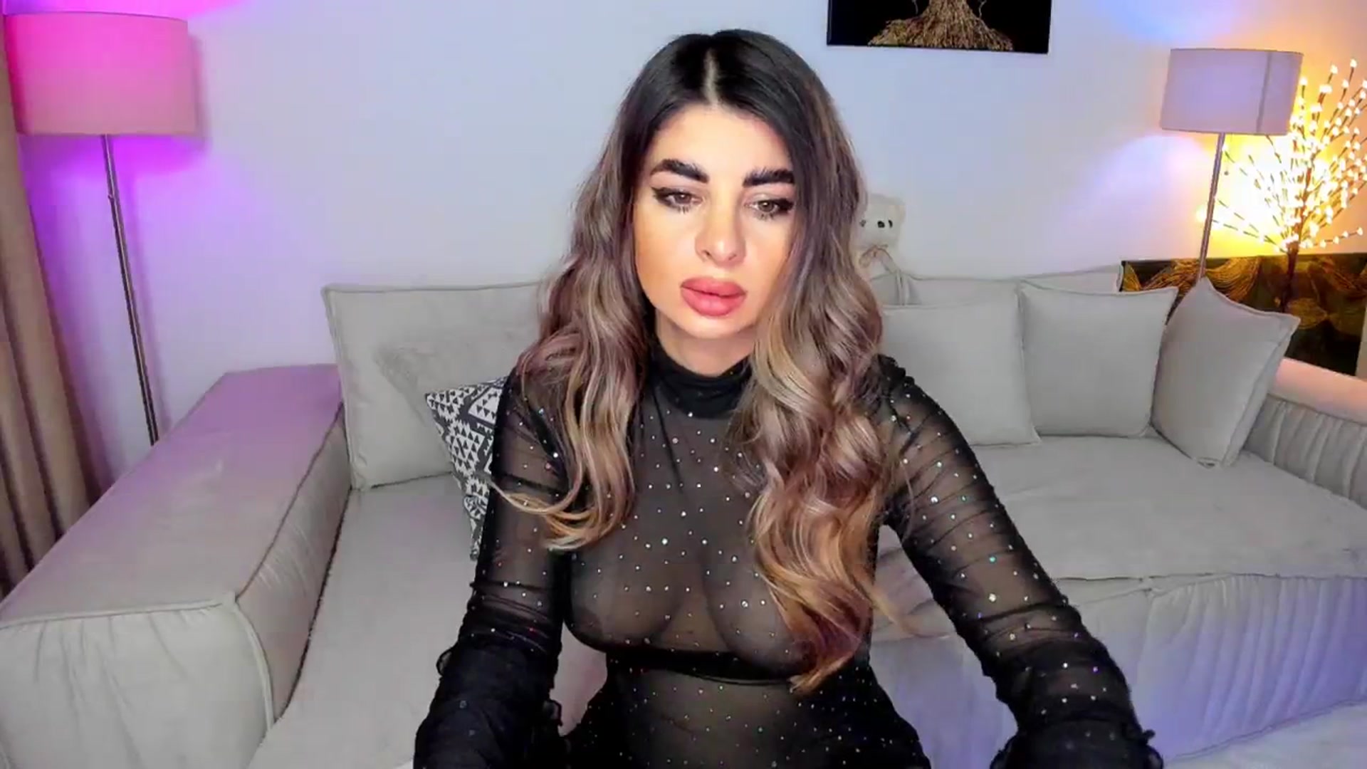 Gallery image thumbnail from KarlaStarx's myfreecams stream on, 11/23/2024, 01:44 image 15 of 20