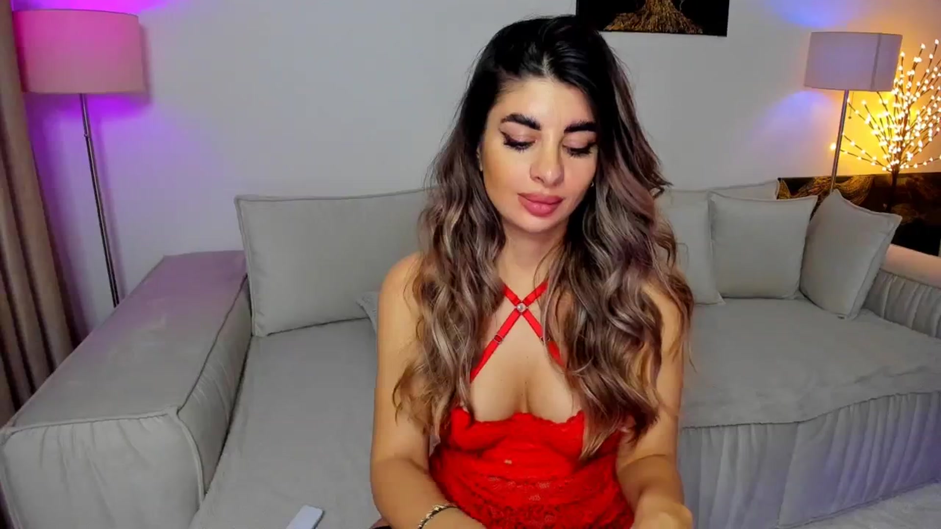 Gallery image thumbnail from KarlaStarx's myfreecams stream on, 11/23/2024, 04:49 image 16 of 20