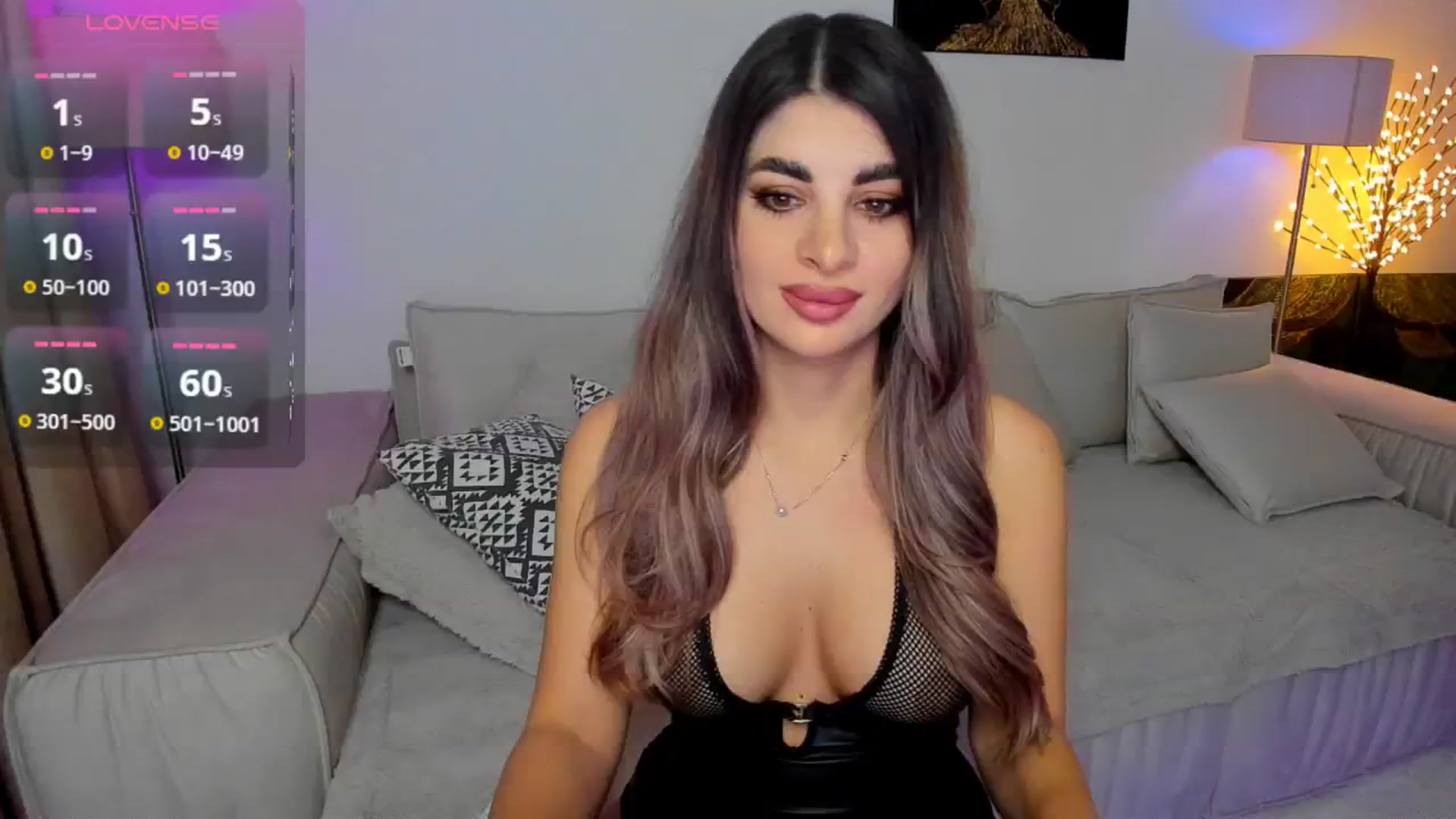Gallery image thumbnail from KarlaStarx's myfreecams stream on, 12/07/2024, 24:03 image 3 of 20