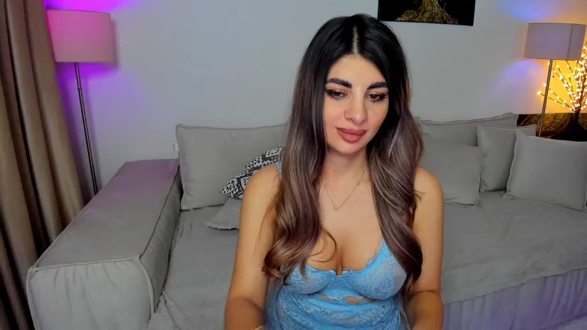Gallery image thumbnail from KarlaStarx's myfreecams stream on, 12/08/2024, 02:37 image 20 of 20