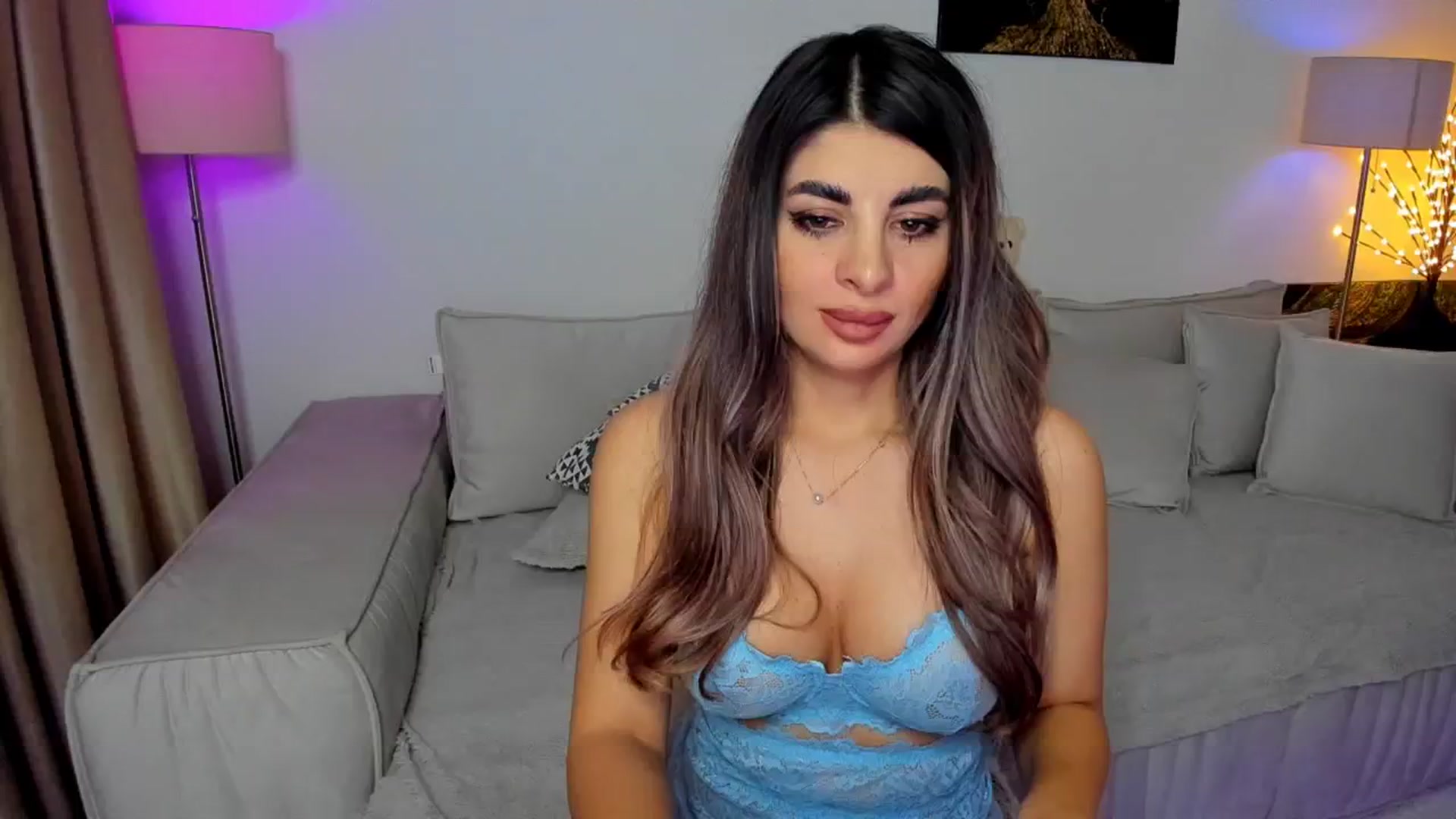 Gallery image thumbnail from KarlaStarx's myfreecams stream on, 12/08/2024, 02:37 image 17 of 20
