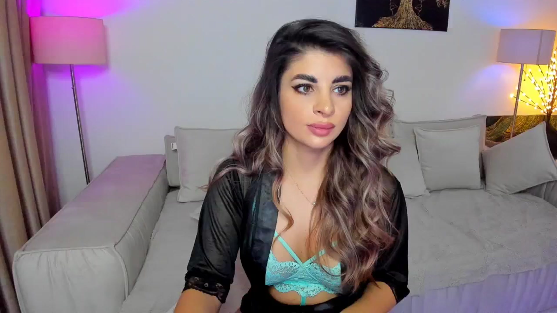 Gallery image thumbnail from KarlaStarx's myfreecams stream on, 12/13/2024, 02:20 image 4 of 20