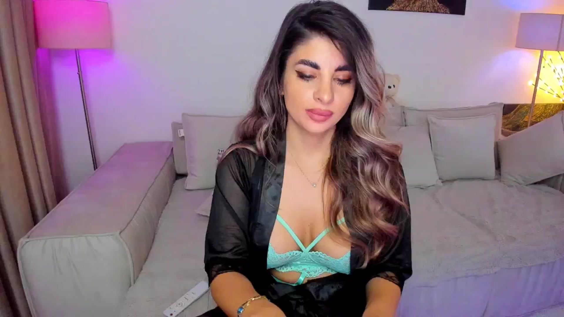 Gallery image thumbnail from KarlaStarx's myfreecams stream on, 12/13/2024, 05:29 image 2 of 20