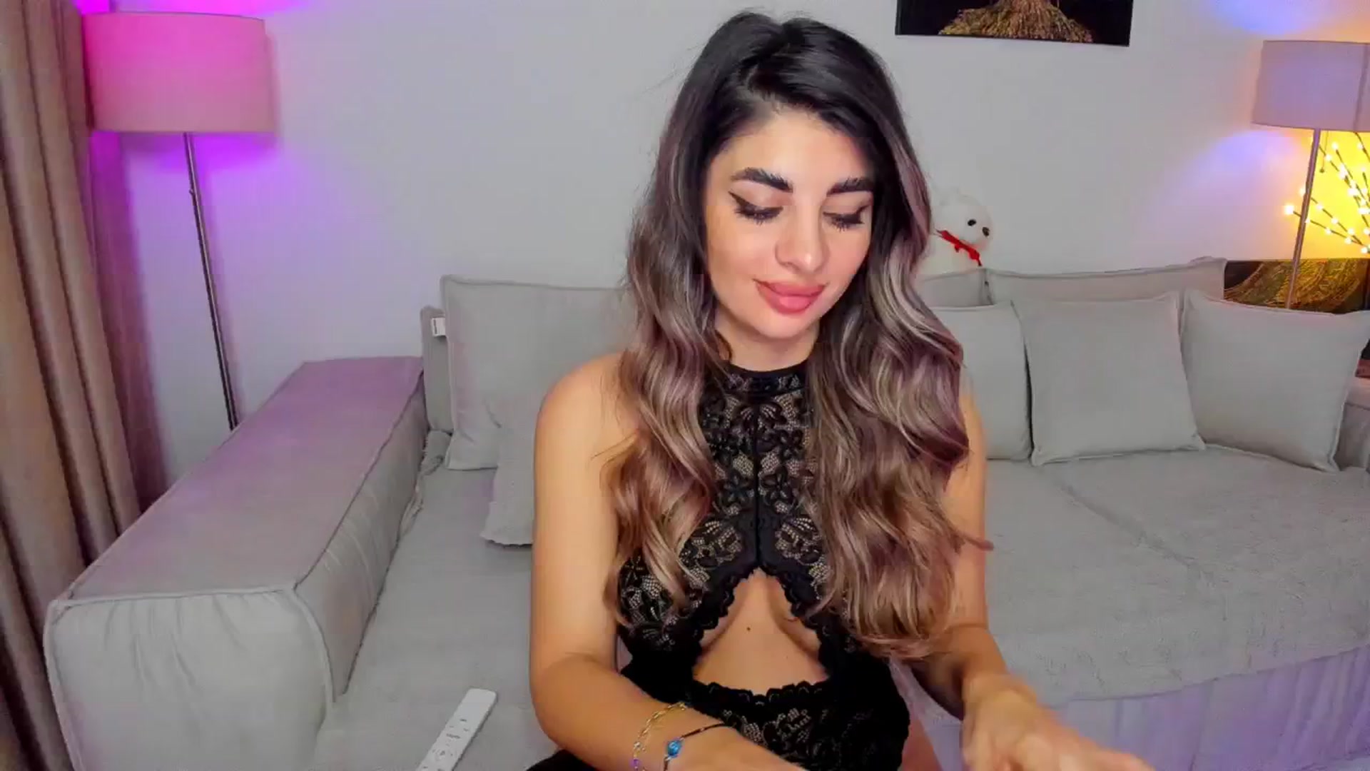 Gallery image thumbnail from KarlaStarx's myfreecams stream on, 12/14/2024, 04:48 image 6 of 20