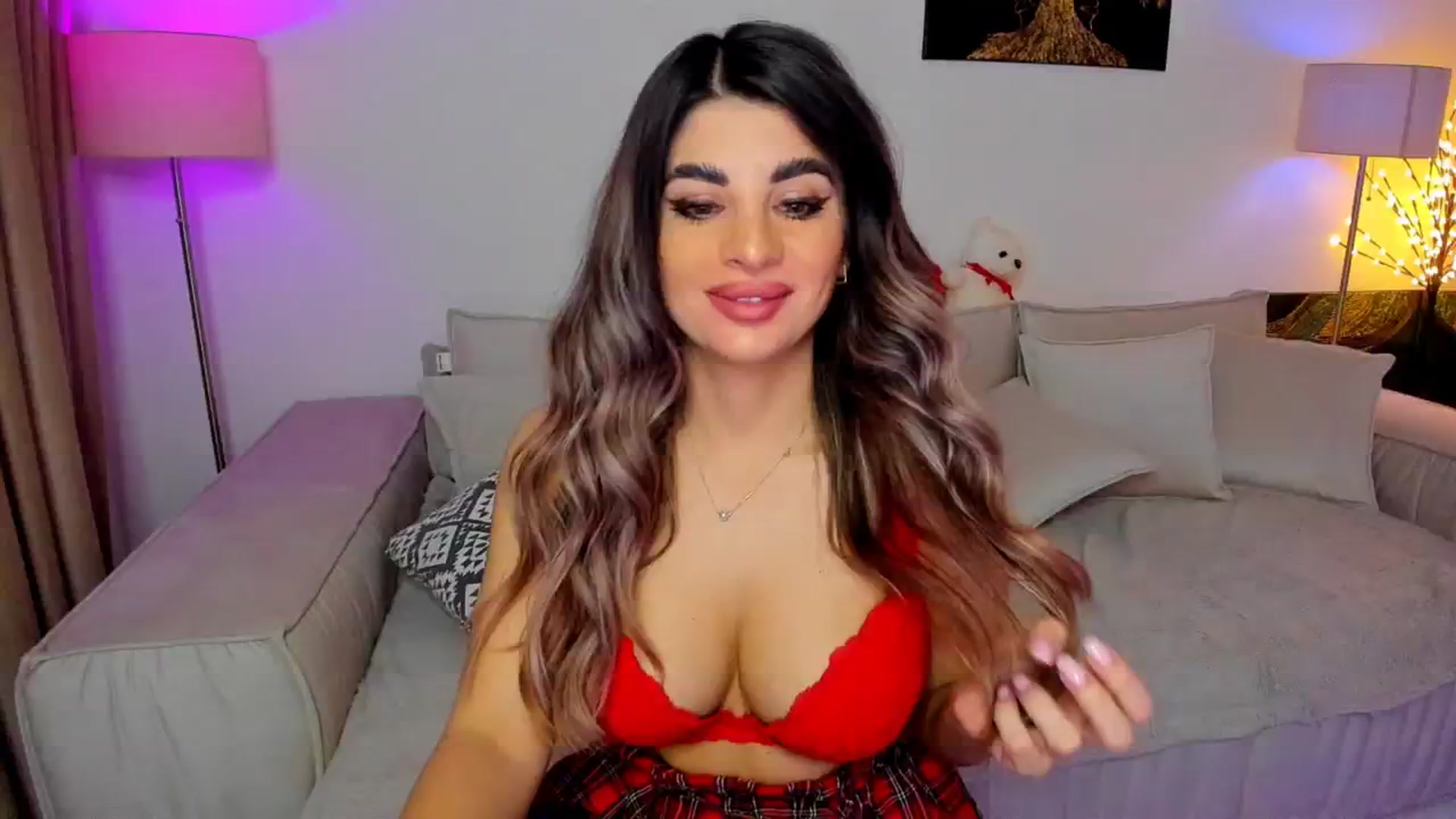 Gallery image thumbnail from KarlaStarx's myfreecams stream on, 12/21/2024, 03:20 image 2 of 20