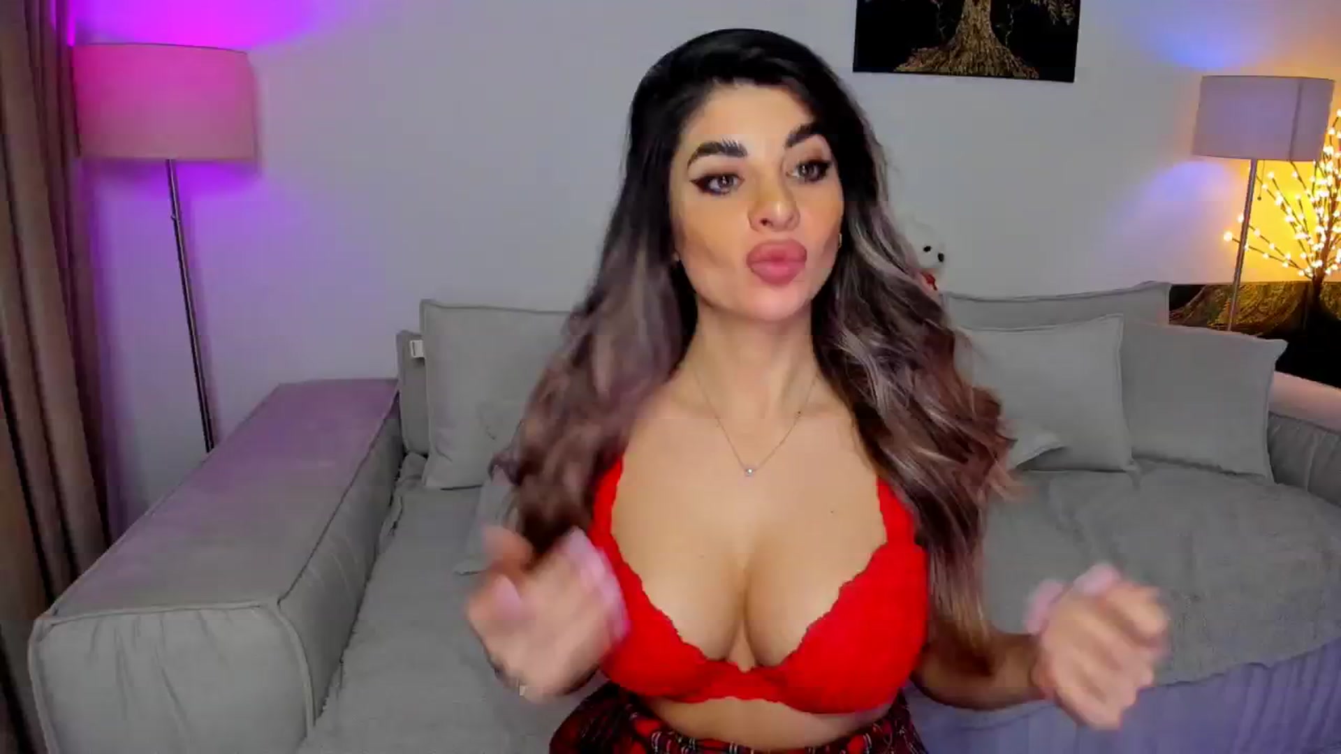 Gallery image thumbnail from KarlaStarx's myfreecams stream on, 12/21/2024, 04:34 image 7 of 20