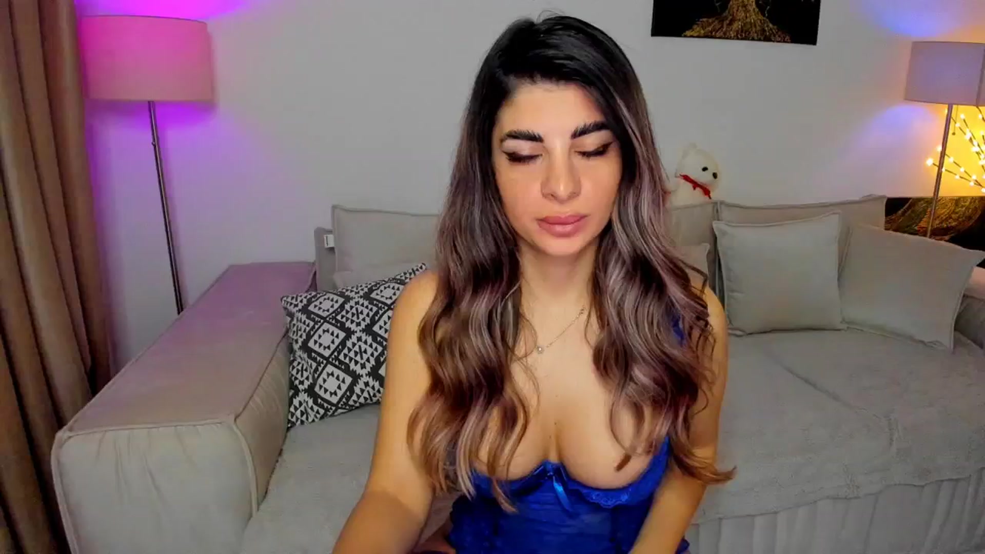 Gallery image thumbnail from KarlaStarx's myfreecams stream on, 12/23/2024, 03:34 image 17 of 20