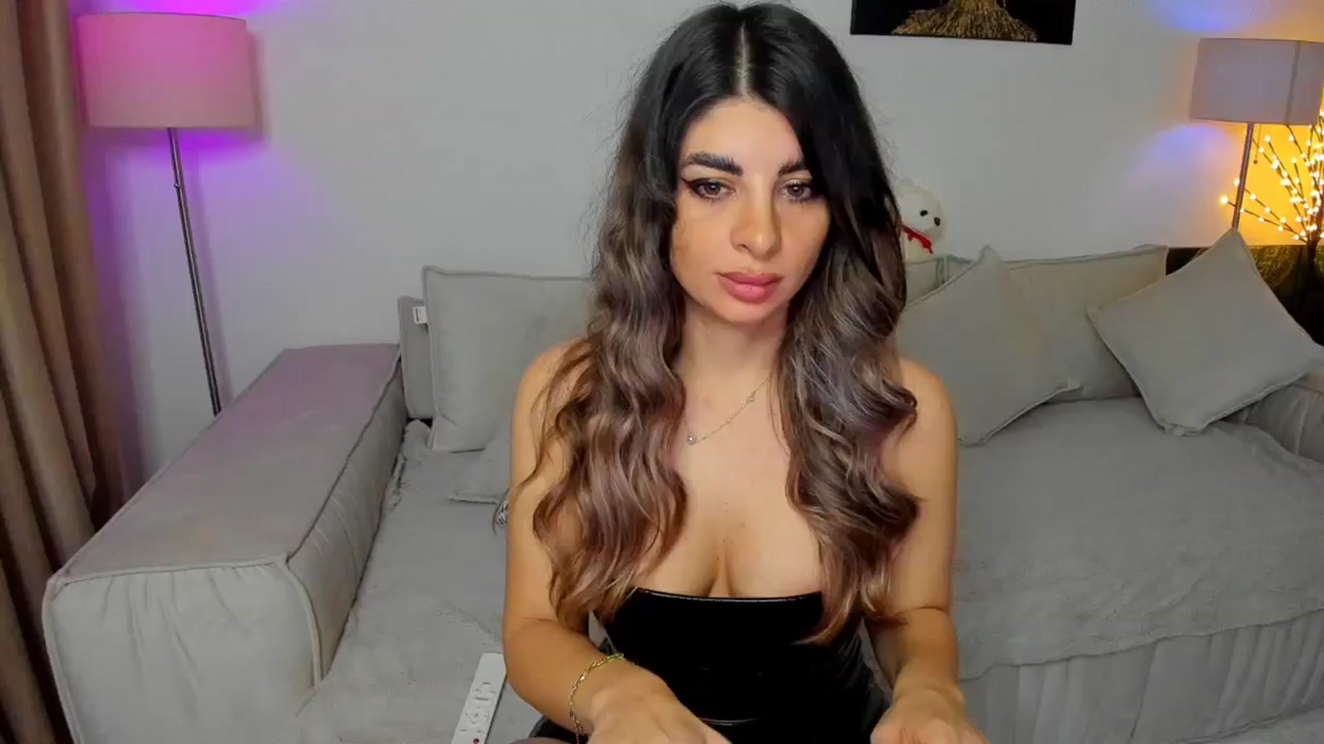Gallery image thumbnail from KarlaStarx's myfreecams stream on, 12/30/2024, 04:07 image 13 of 20