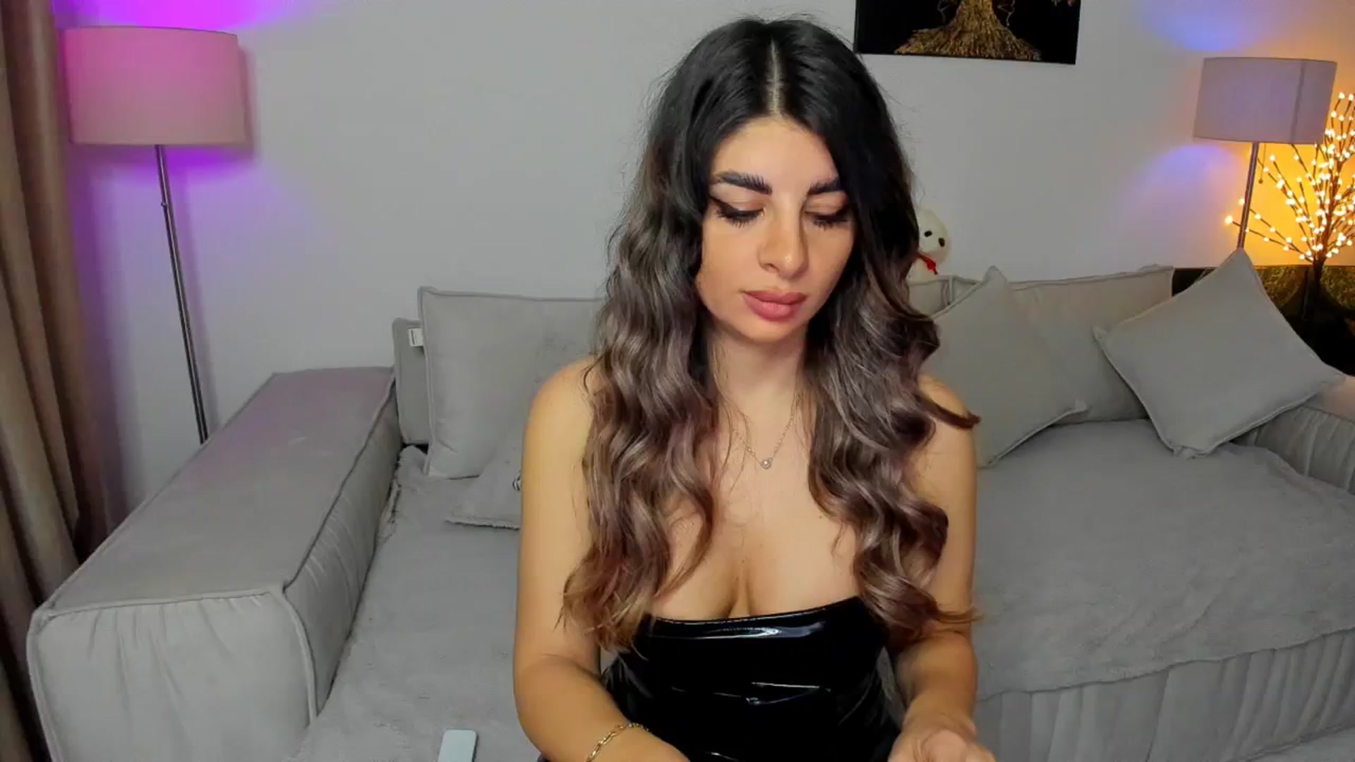 Gallery image thumbnail from KarlaStarx's myfreecams stream on, 12/30/2024, 04:07 image 10 of 20