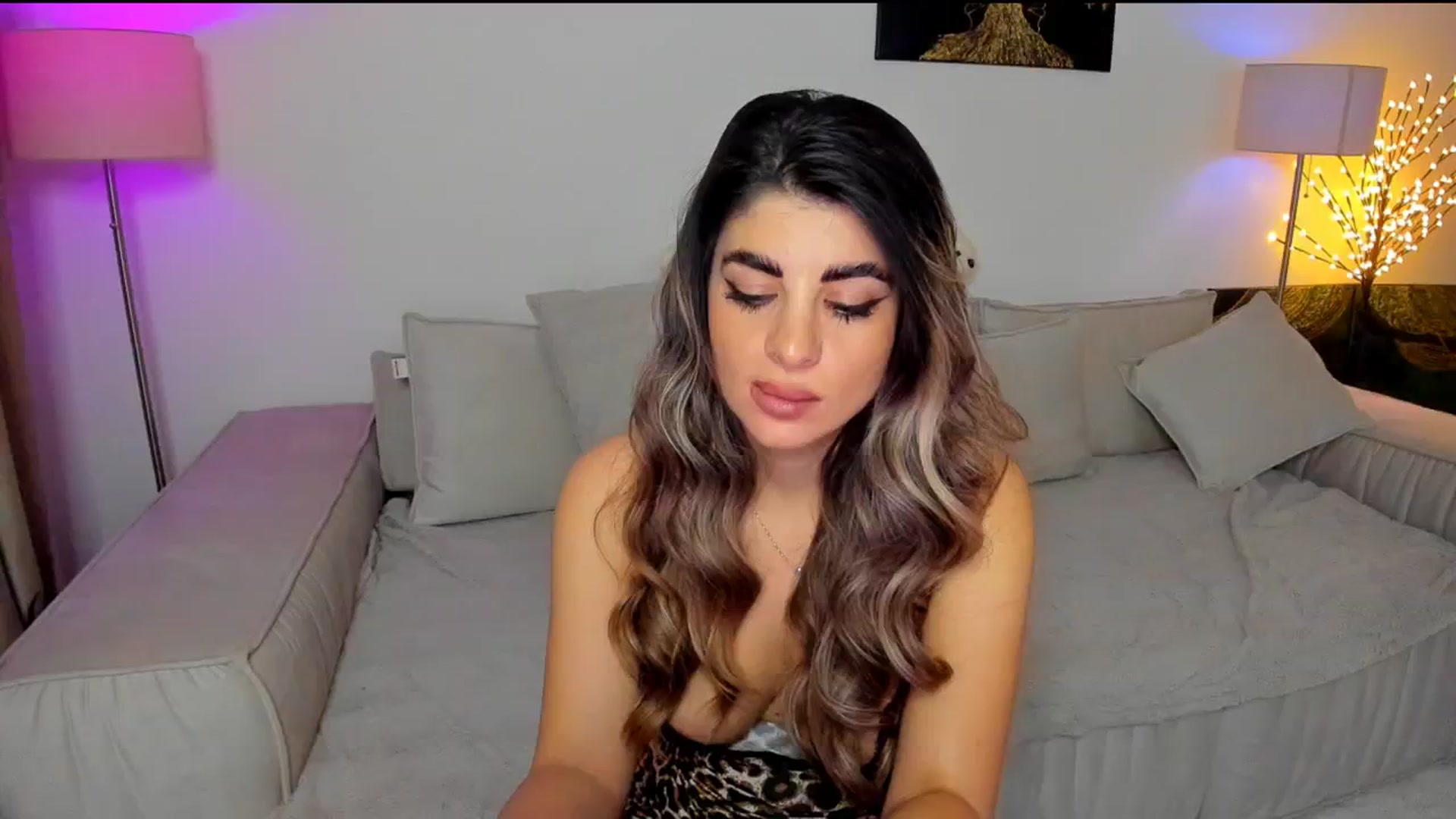 Gallery image thumbnail from KarlaStarx's myfreecams stream on, 01/05/2025, 01:25 image 14 of 20