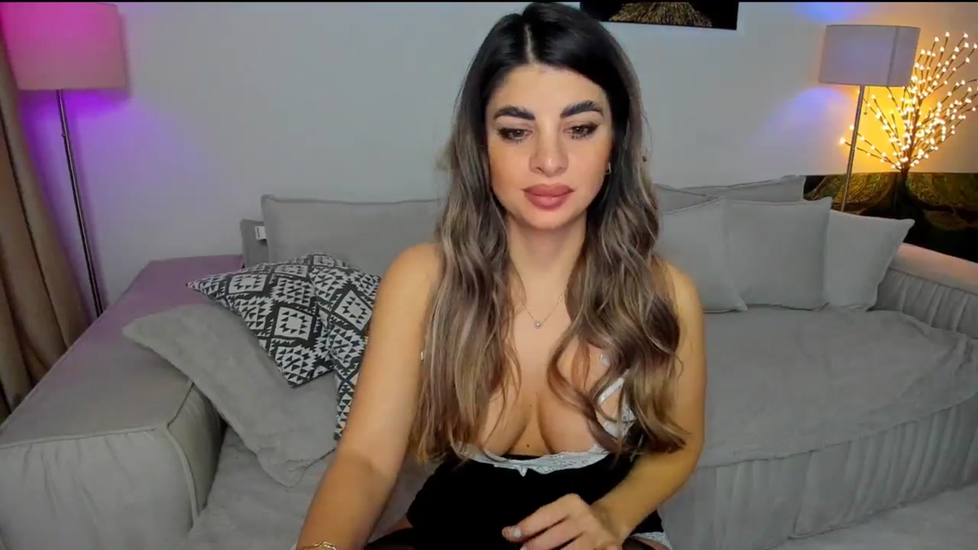 Gallery image thumbnail from KarlaStarx's myfreecams stream on, 01/09/2025, 01:12 image 2 of 20