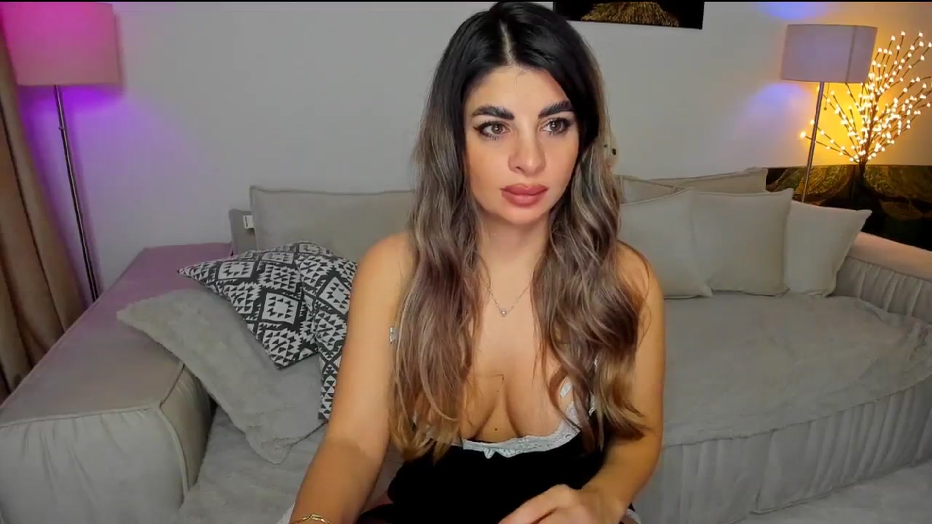 Gallery image thumbnail from KarlaStarx's myfreecams stream on, 01/09/2025, 01:12 image 9 of 20