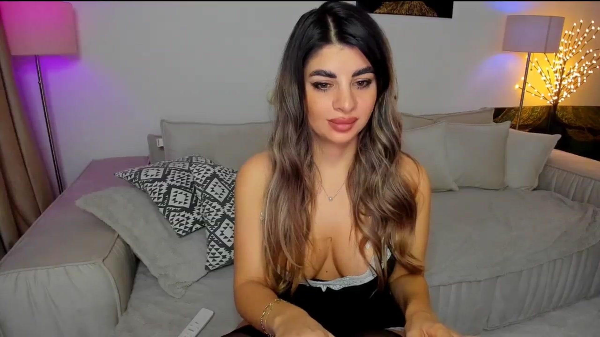 Gallery image thumbnail from KarlaStarx's myfreecams stream on, 01/09/2025, 01:12 image 8 of 20