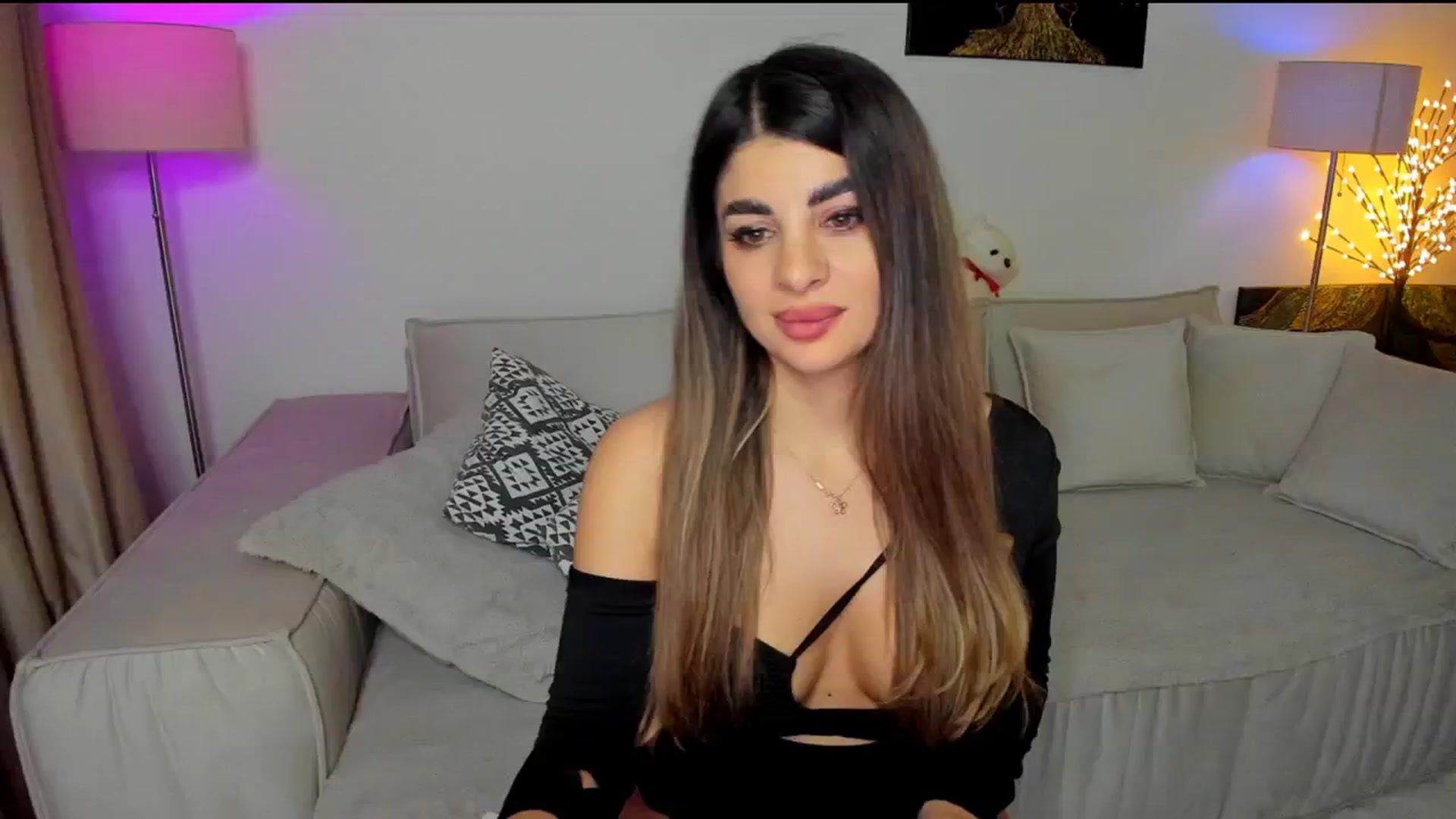 Gallery image thumbnail from KarlaStarx's myfreecams stream on, 01/12/2025, 03:06 image 12 of 20