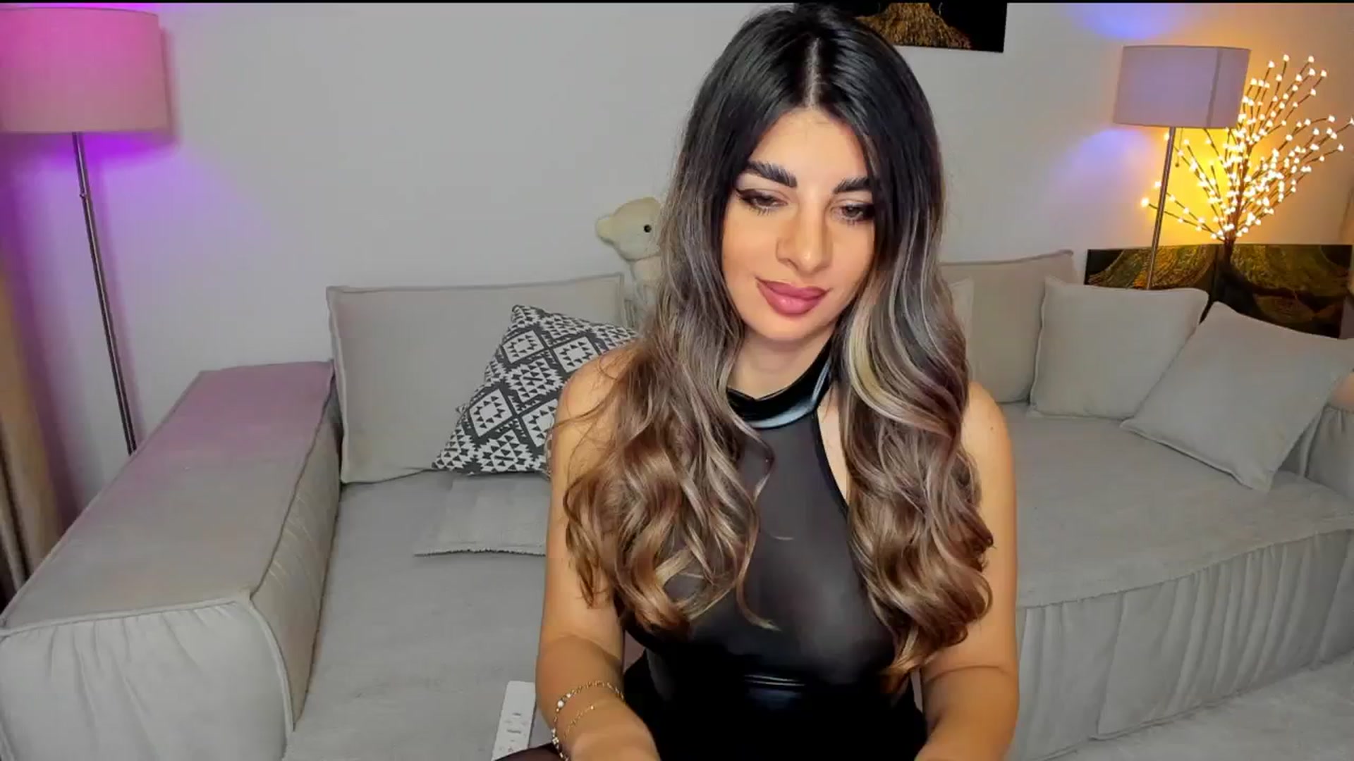 Gallery image thumbnail from KarlaStarx's myfreecams stream on, 01/17/2025, 03:28 image 7 of 20