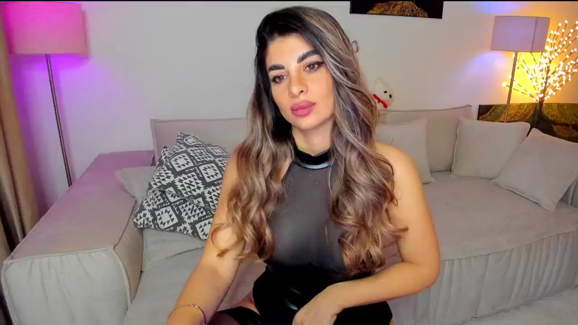 Gallery image thumbnail from KarlaStarx's myfreecams stream on, 01/17/2025, 03:28 image 19 of 20