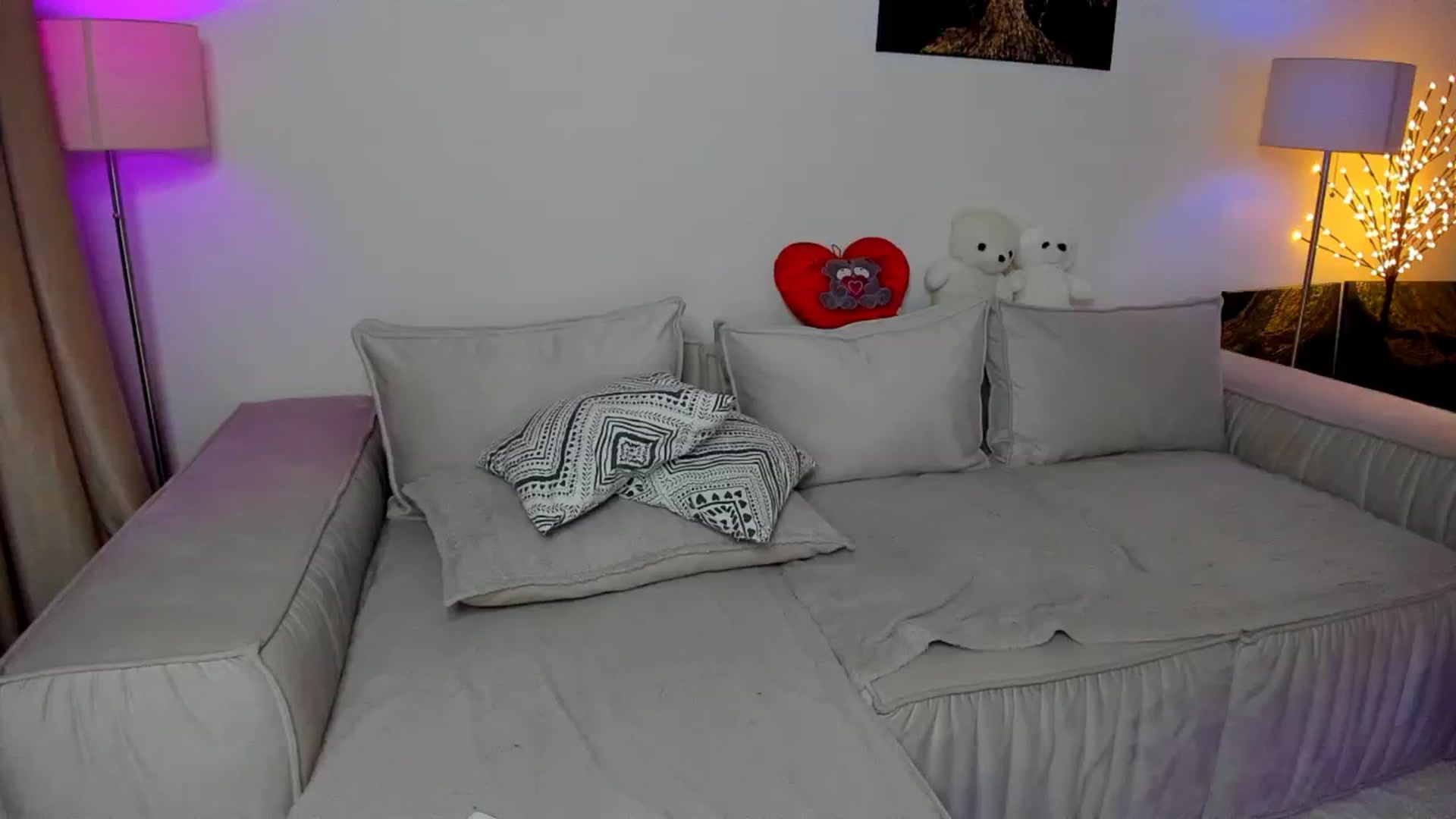 Gallery image thumbnail from KarlaStarx's myfreecams stream on, 03/01/2025, 05:34 image 3 of 20