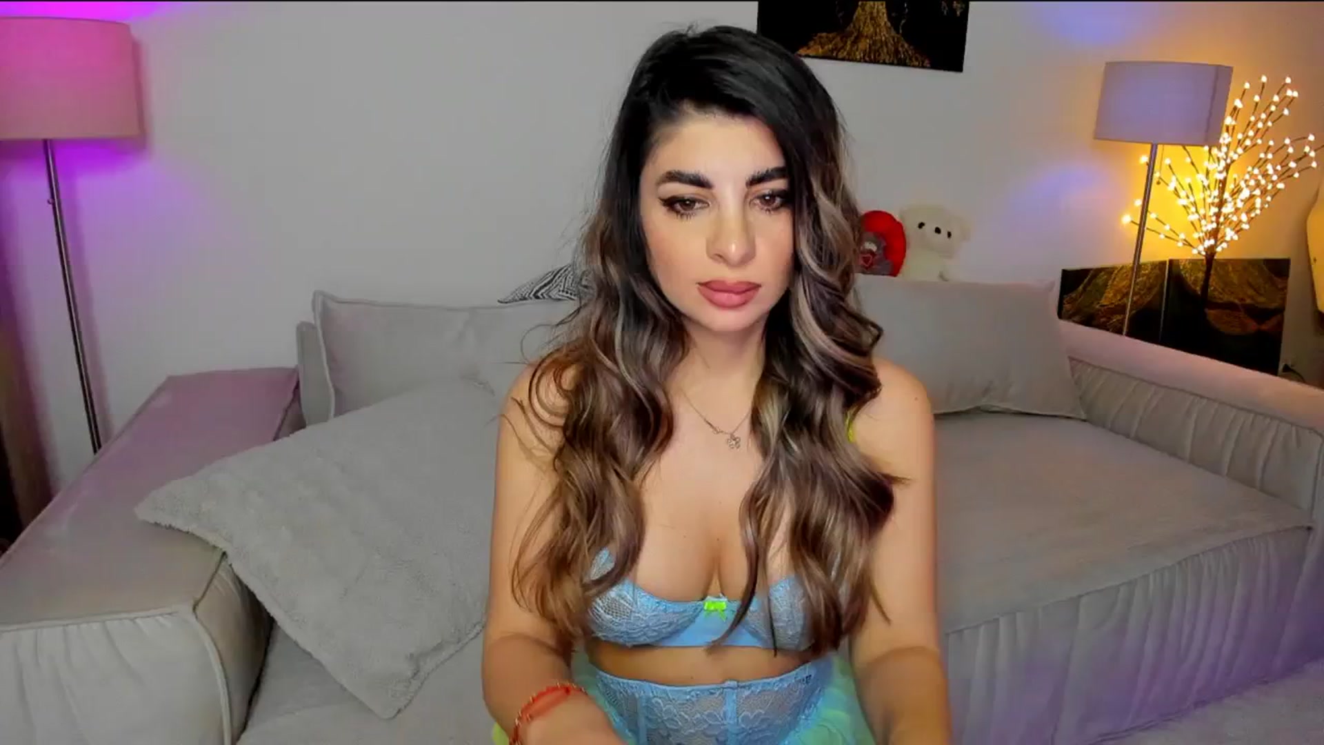 Gallery image thumbnail from KarlaStarx's myfreecams stream on, 03/15/2025, 01:37 image 5 of 20