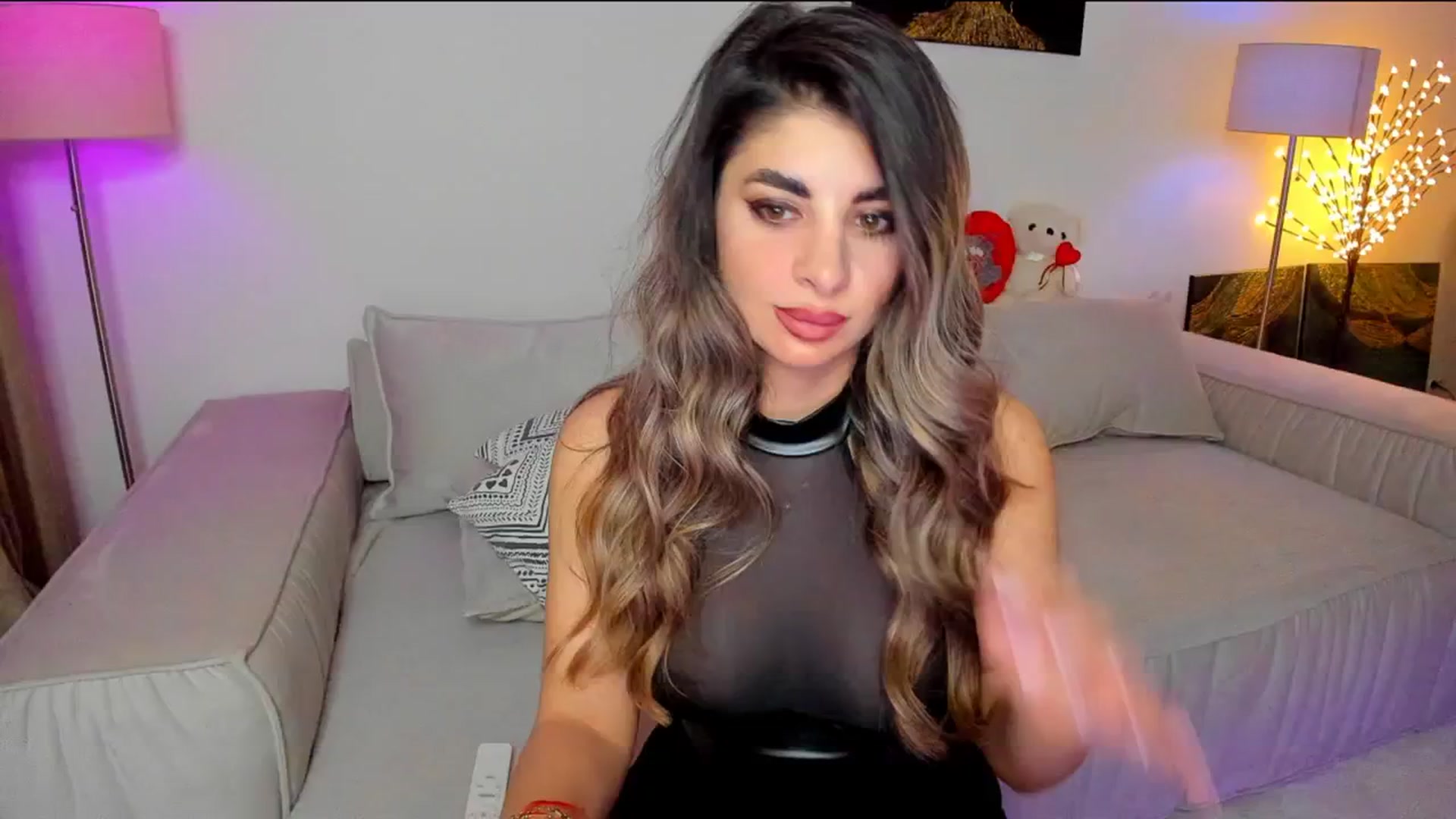 Gallery image thumbnail from KarlaStarx's myfreecams stream on, 03/17/2025, 24:58 image 8 of 20