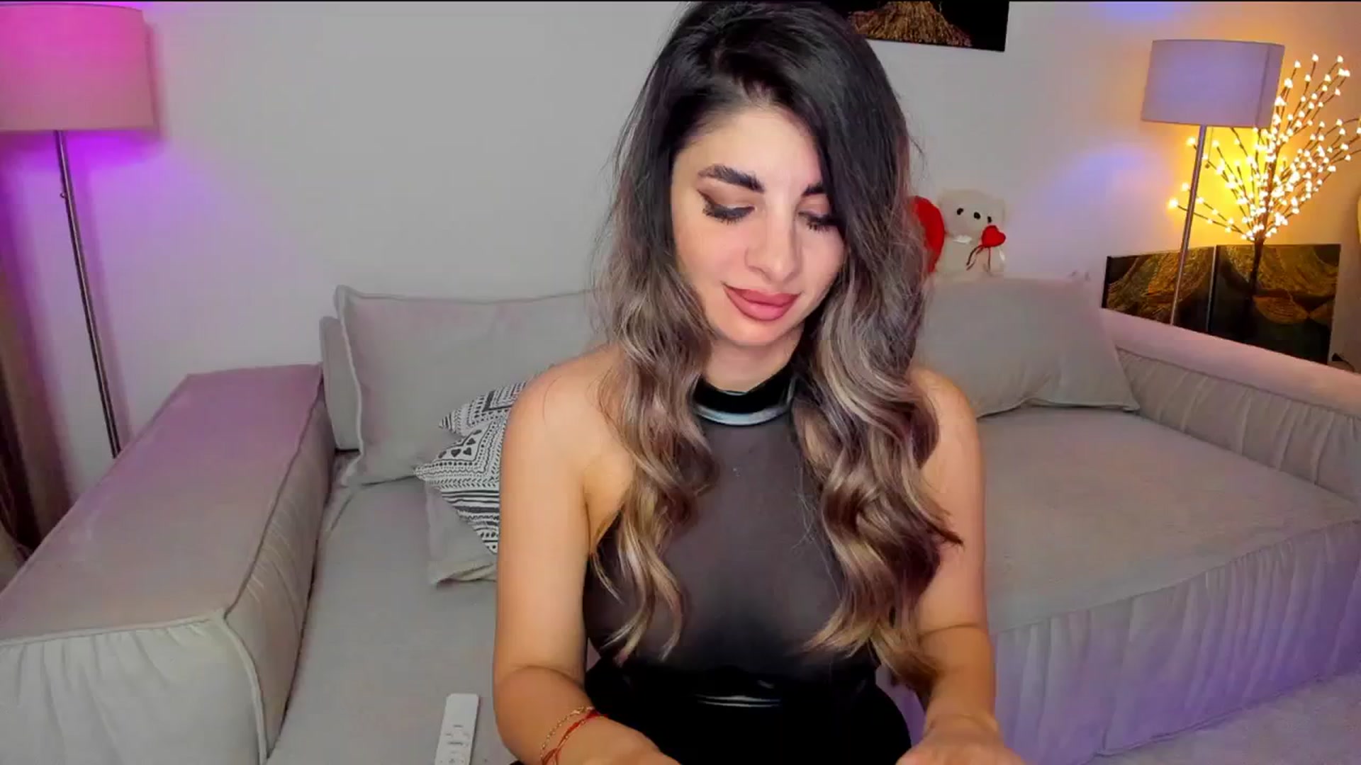 Gallery image thumbnail from KarlaStarx's myfreecams stream on, 03/17/2025, 24:58 image 11 of 20