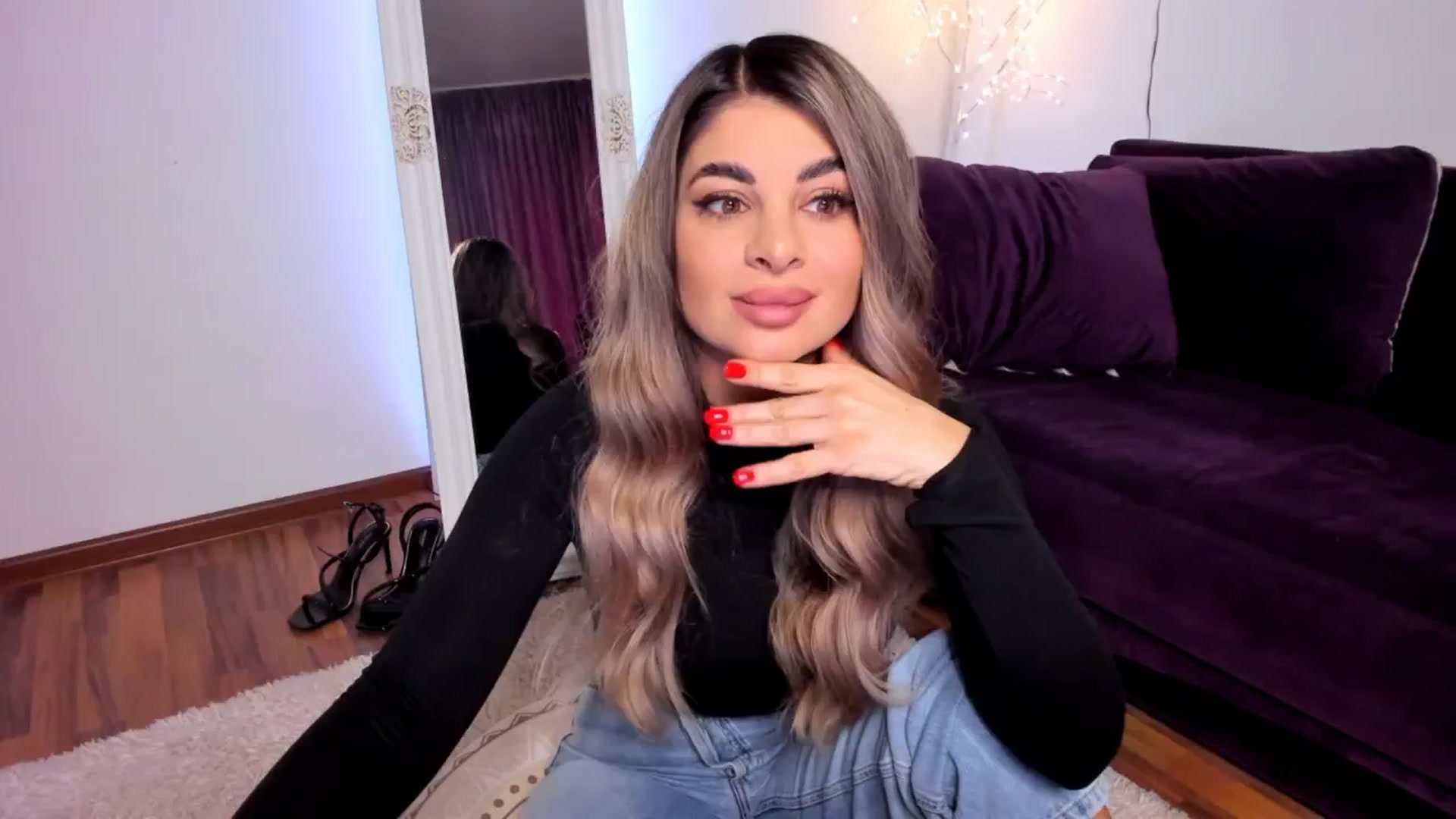 Gallery image thumbnail from KarlaStarx's myfreecams stream on, 03/03/2026, 12:40 image 15 of 20