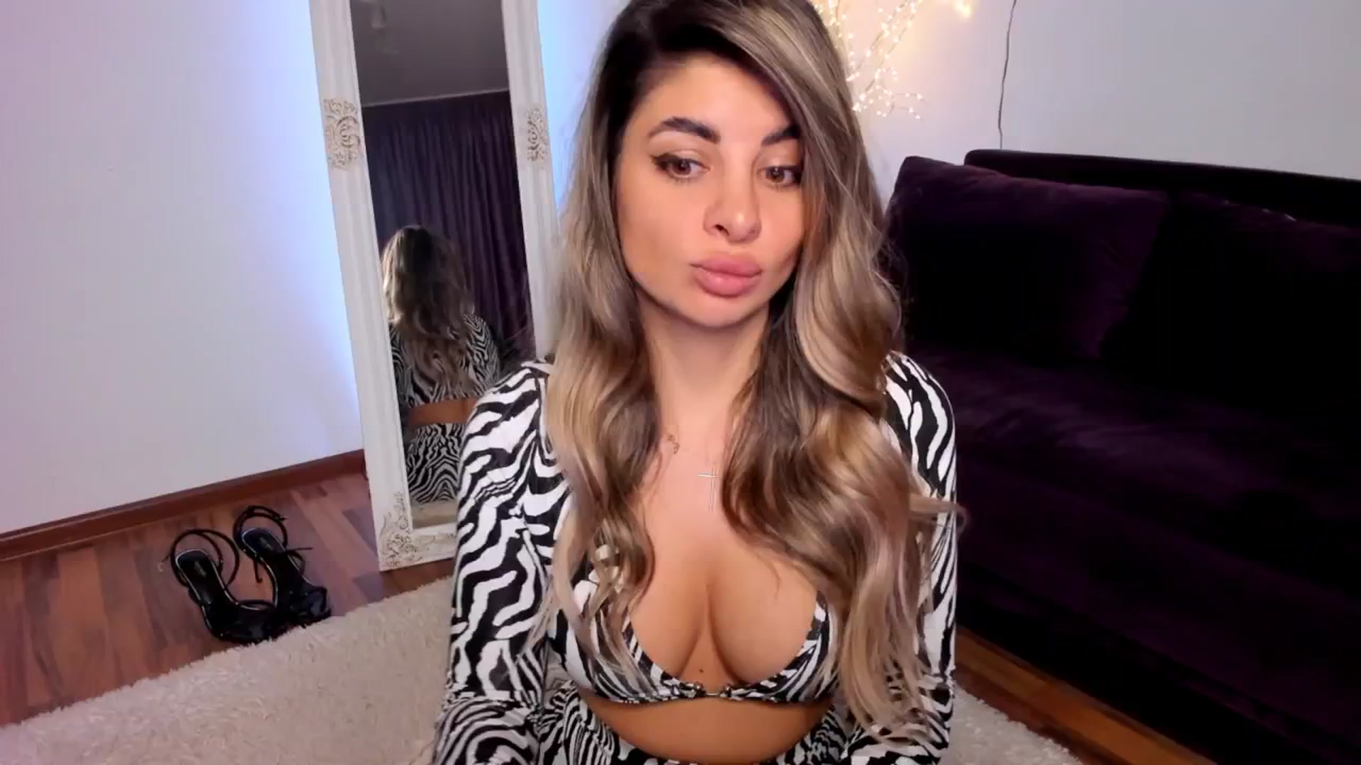 Gallery image thumbnail from KarlaStarx's myfreecams stream on, 03/13/2026, 24:59 image 10 of 20