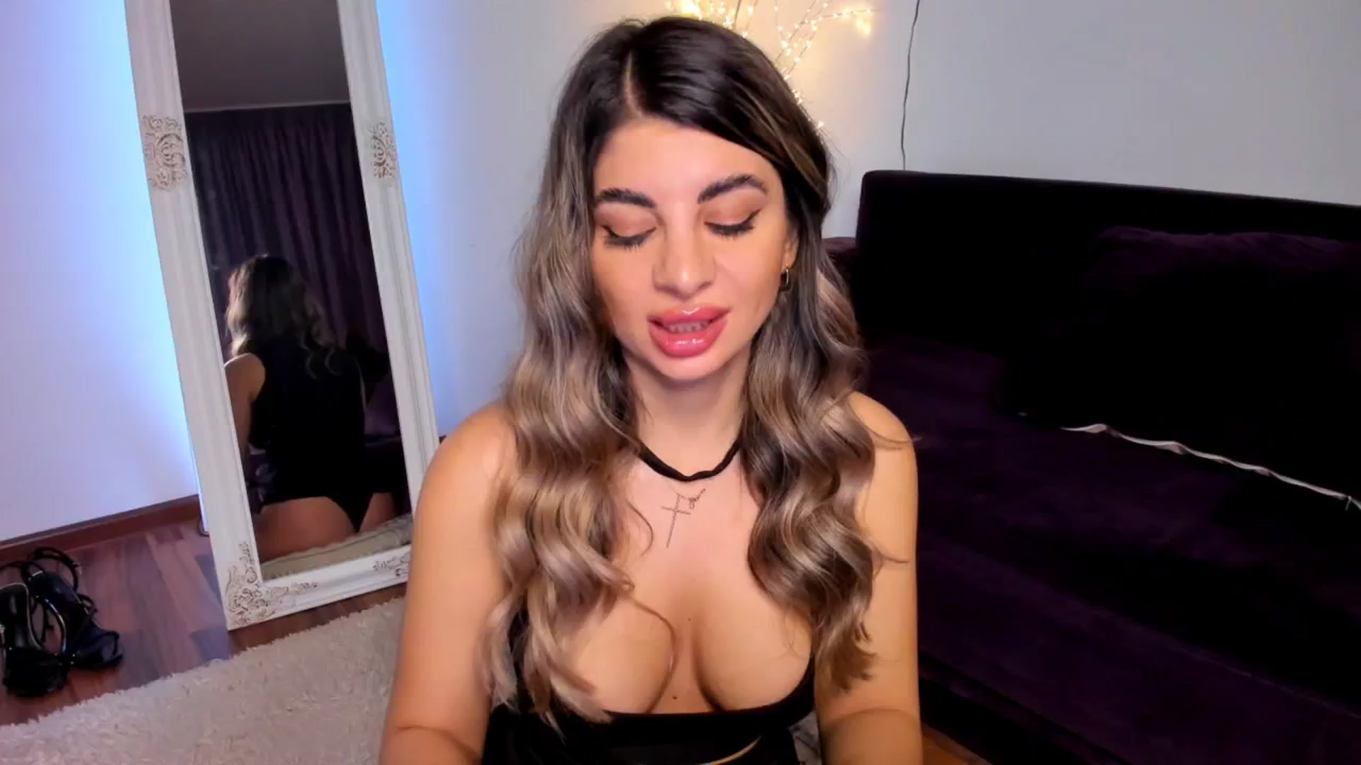 Gallery image thumbnail from KarlaStarx's myfreecams stream on, 04/11/2026, 24:57 image 14 of 20