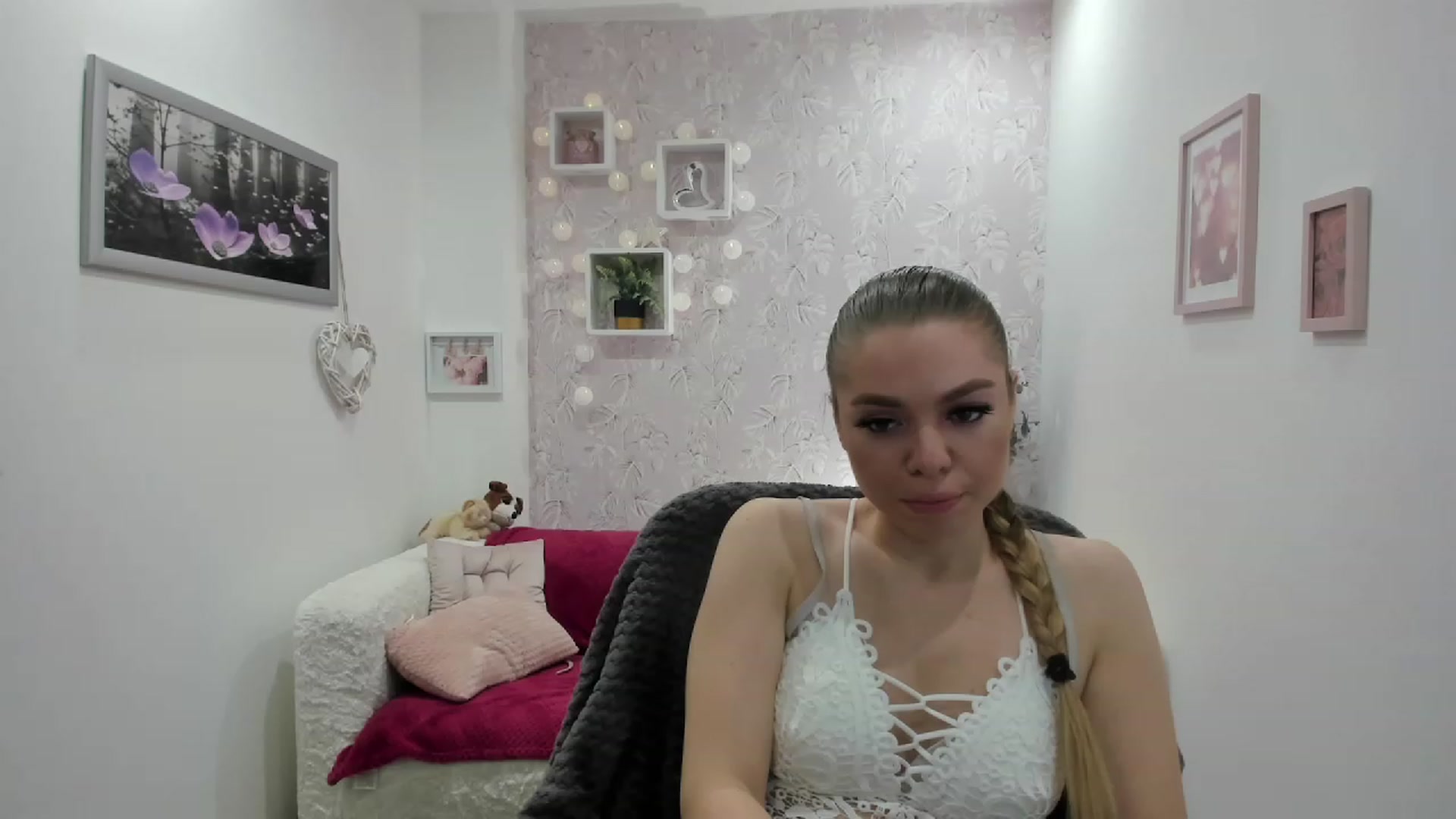 Gallery image thumbnail from Karla_Kush18's myfreecams stream on, 11/29/2023, 11:27 image 20 of 20
